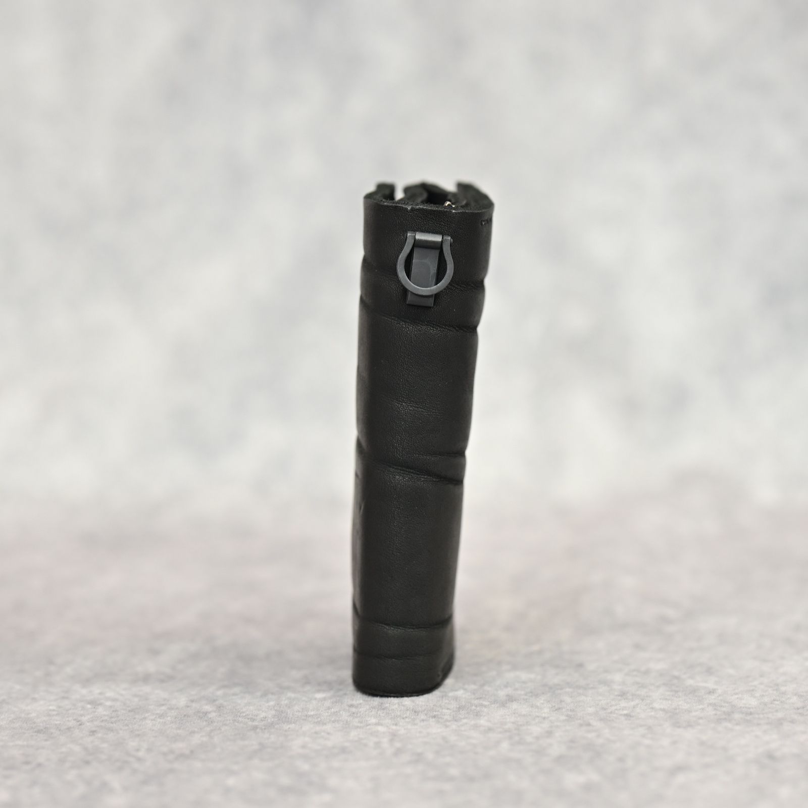 ジャパンショルダー製品染め スモールトラッカーウォレット （BLACK）｜318-37