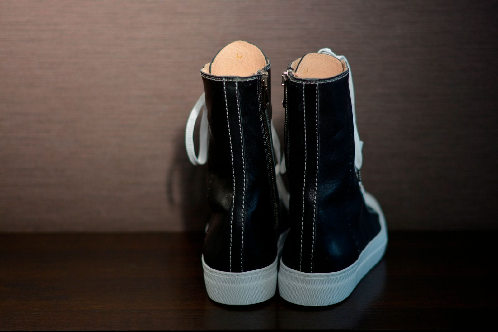 【chord 別注アイテム】 HORSE LEATHER EXTRA HI CUT SNEAKER SPAIRAL ZIP LINED