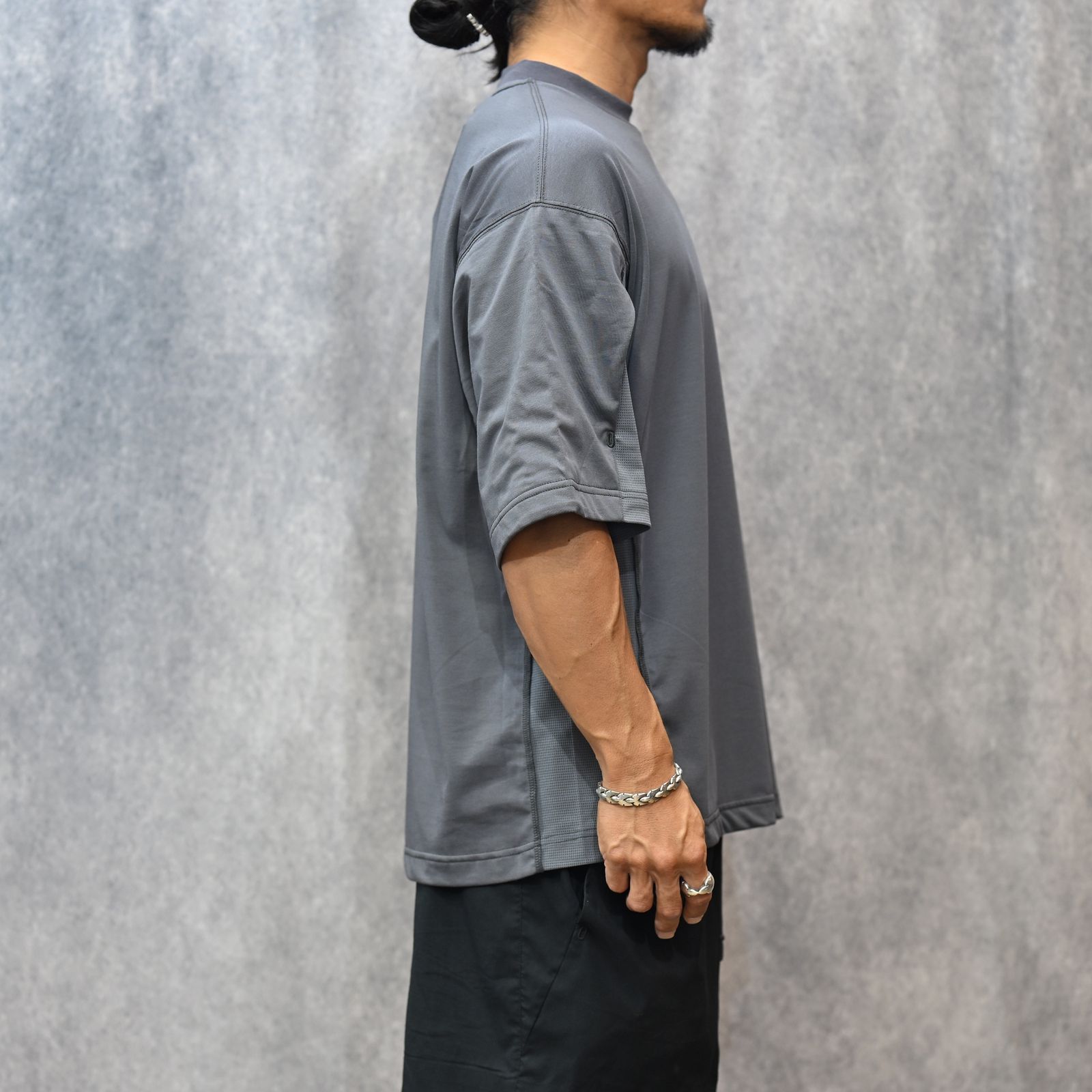 SIDE-PANEL T-SHIRT （CHARCOAL） / ドロップショルダー Tシャツ （チャコール） 9251-CS53-015