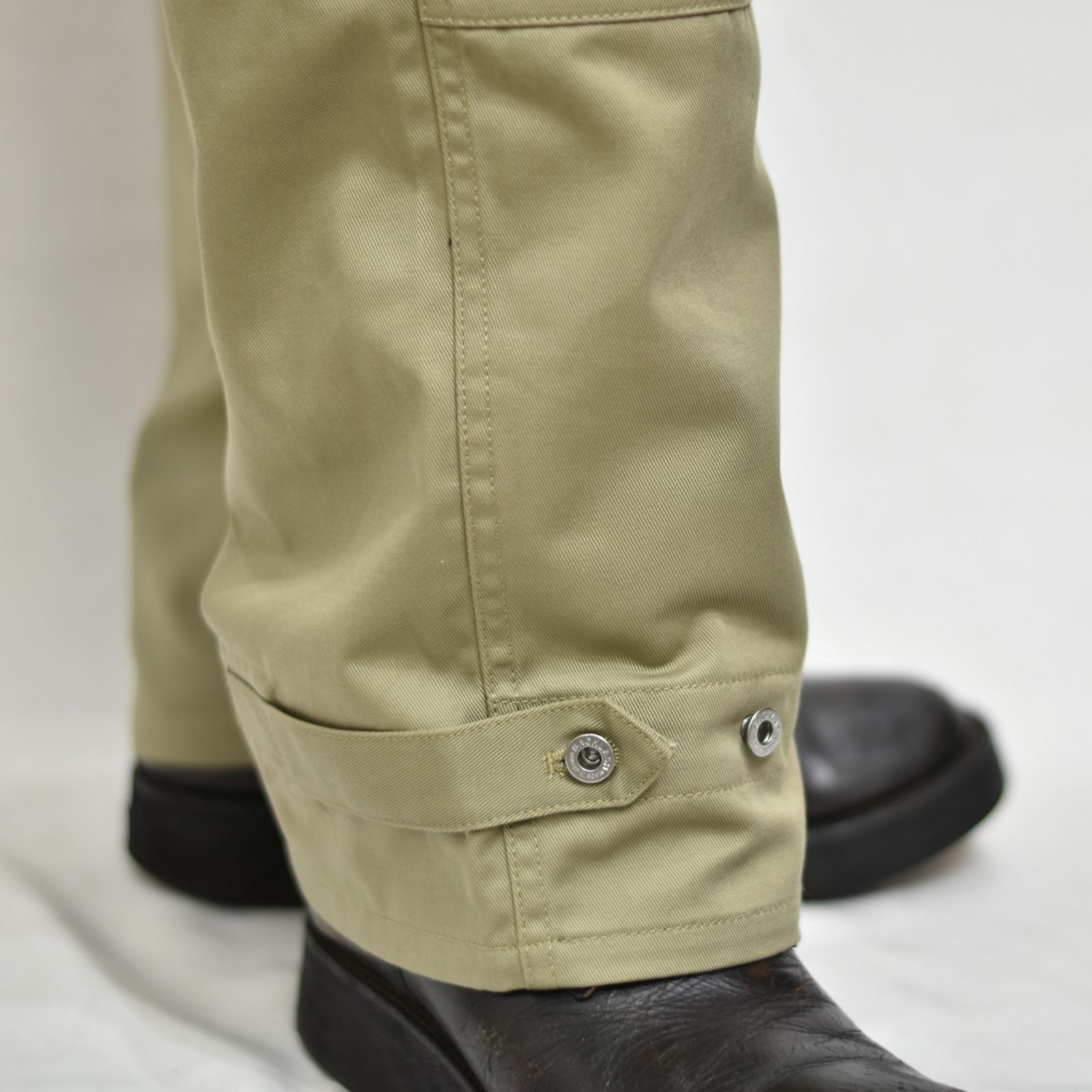 ×× Dickies ダブルニーパンツ (KHAKI)