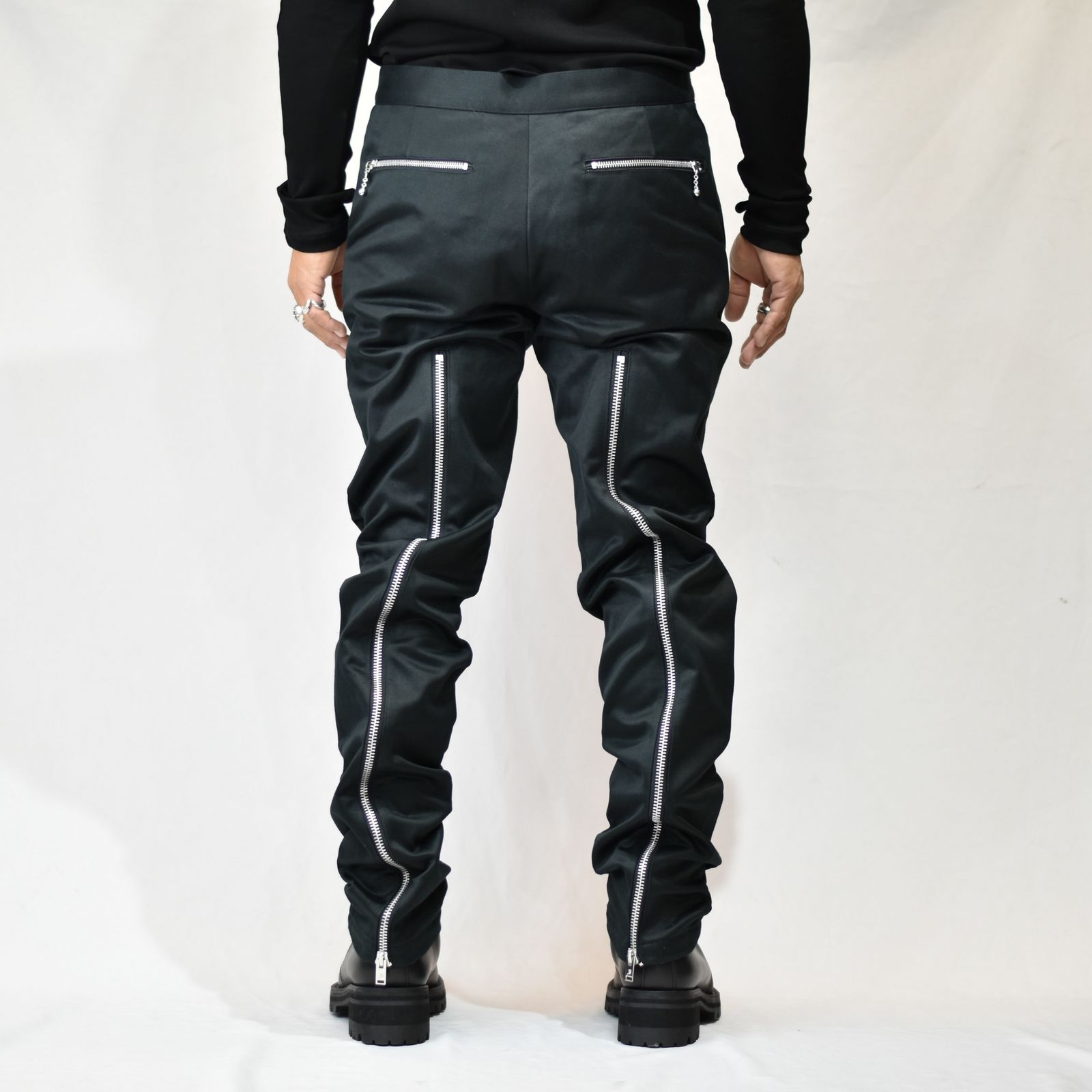 パンツ johnlawrencesullivan JOHNLAWRENCESULLIVAN]Washed denim tucked wide pants/INDIGO