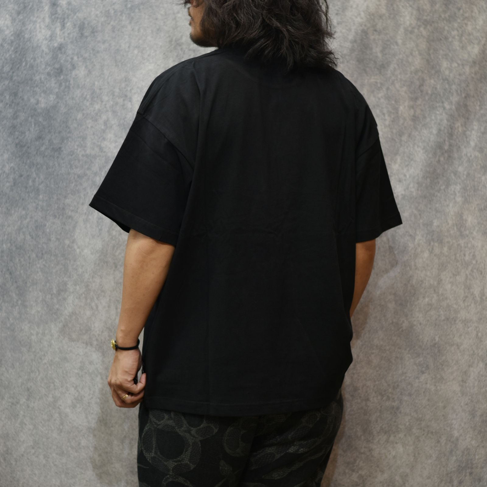 CALEE NATIONAL LOGO TEE ＜REGULAR FIT＞ (BLACK)｜レギュラーフィット 半袖Tシャツ｜CL-25EA003EX