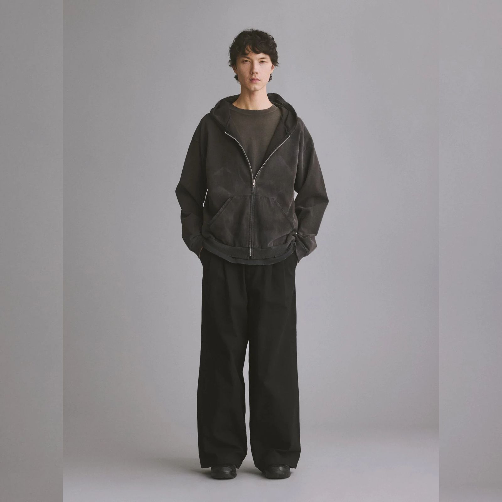 CHINO WIDE TROUSERS （BLACK） / チノパンツ ワイドトラウザー （ブラック） 2026SS-PT2-YT