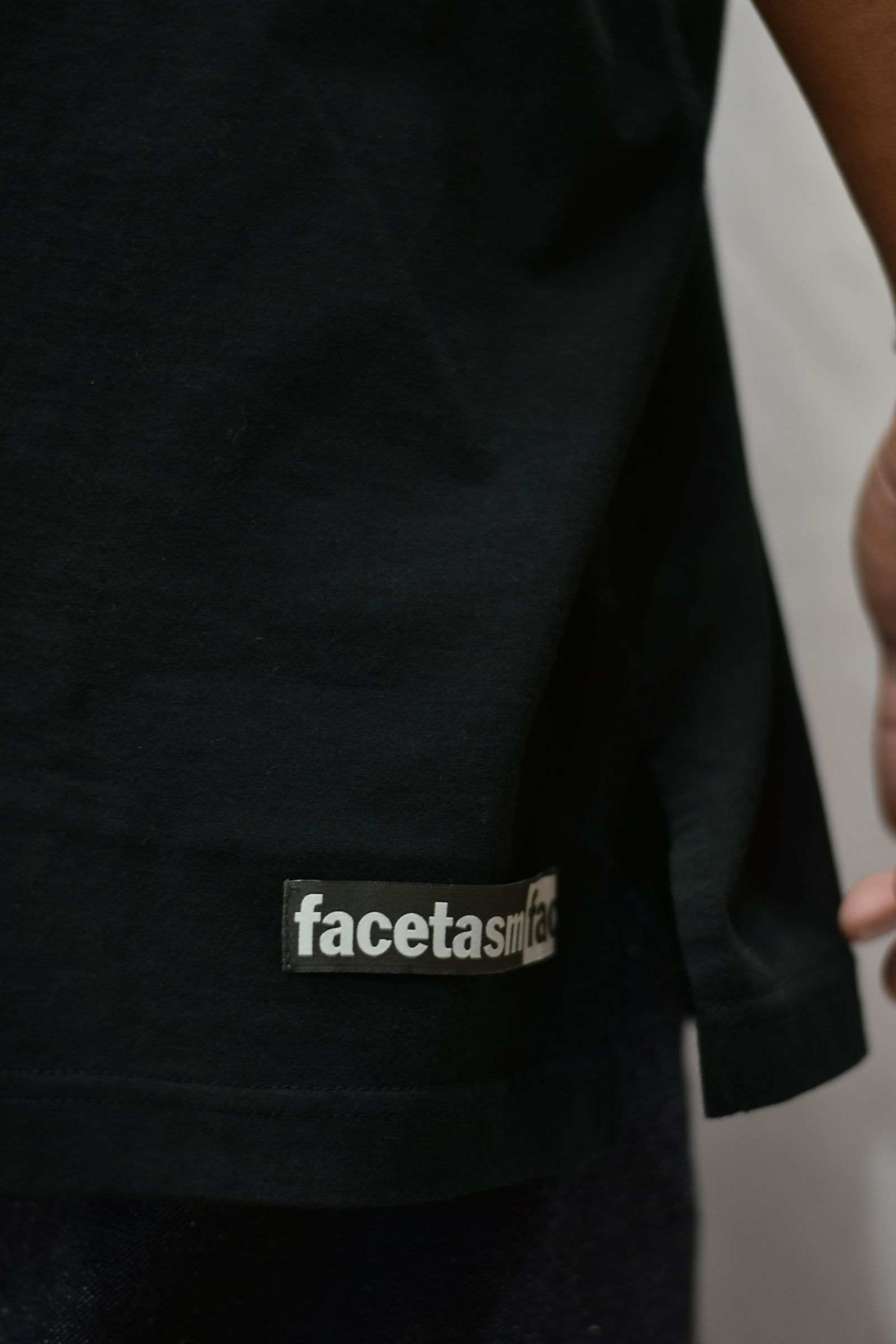 SOCCER LOGO BIG TEE (BLACK)