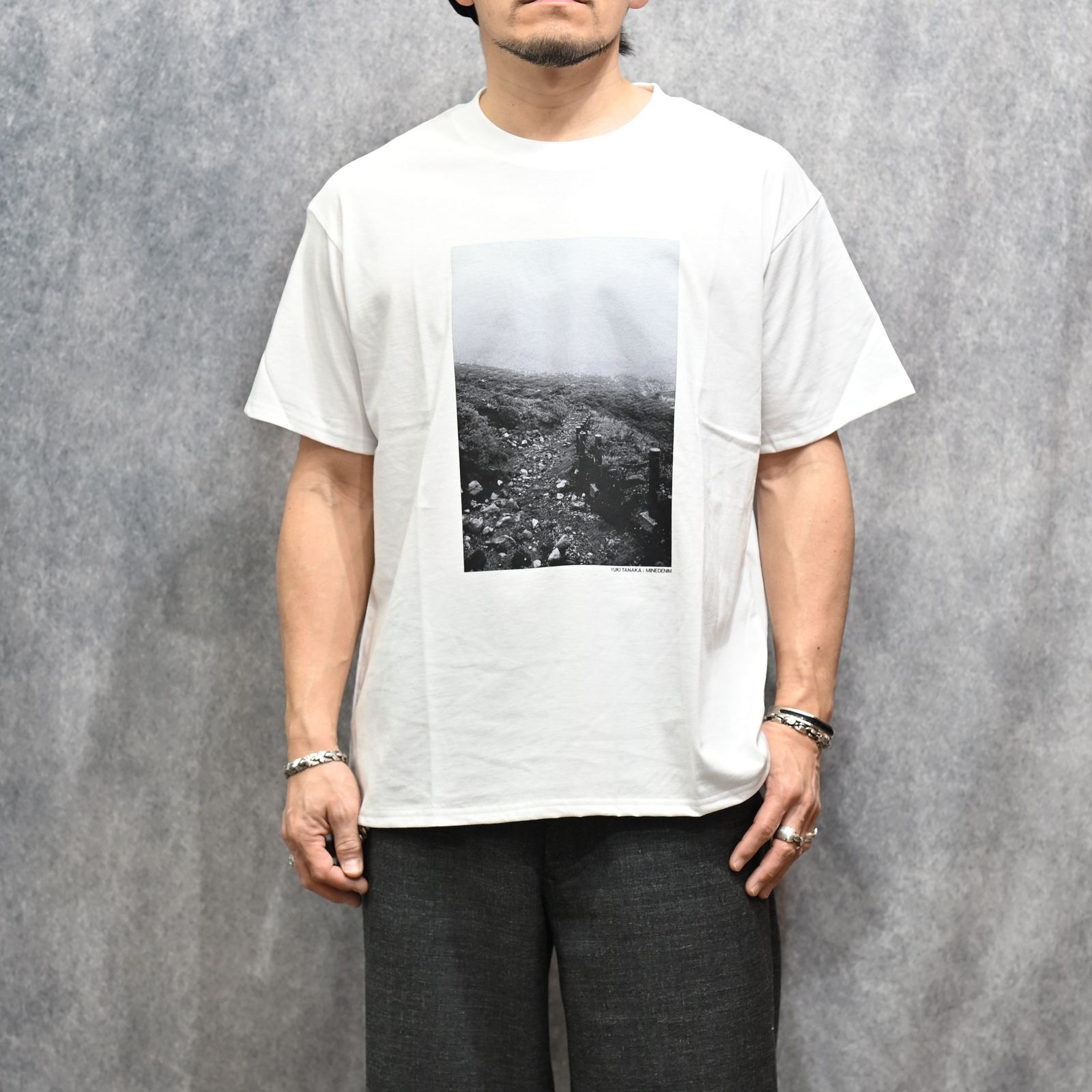 × YUKI TANAKA Photo Print T-SH （WHT）フォトプリント Tシャツ （ホワイト）｜YT-MND-08