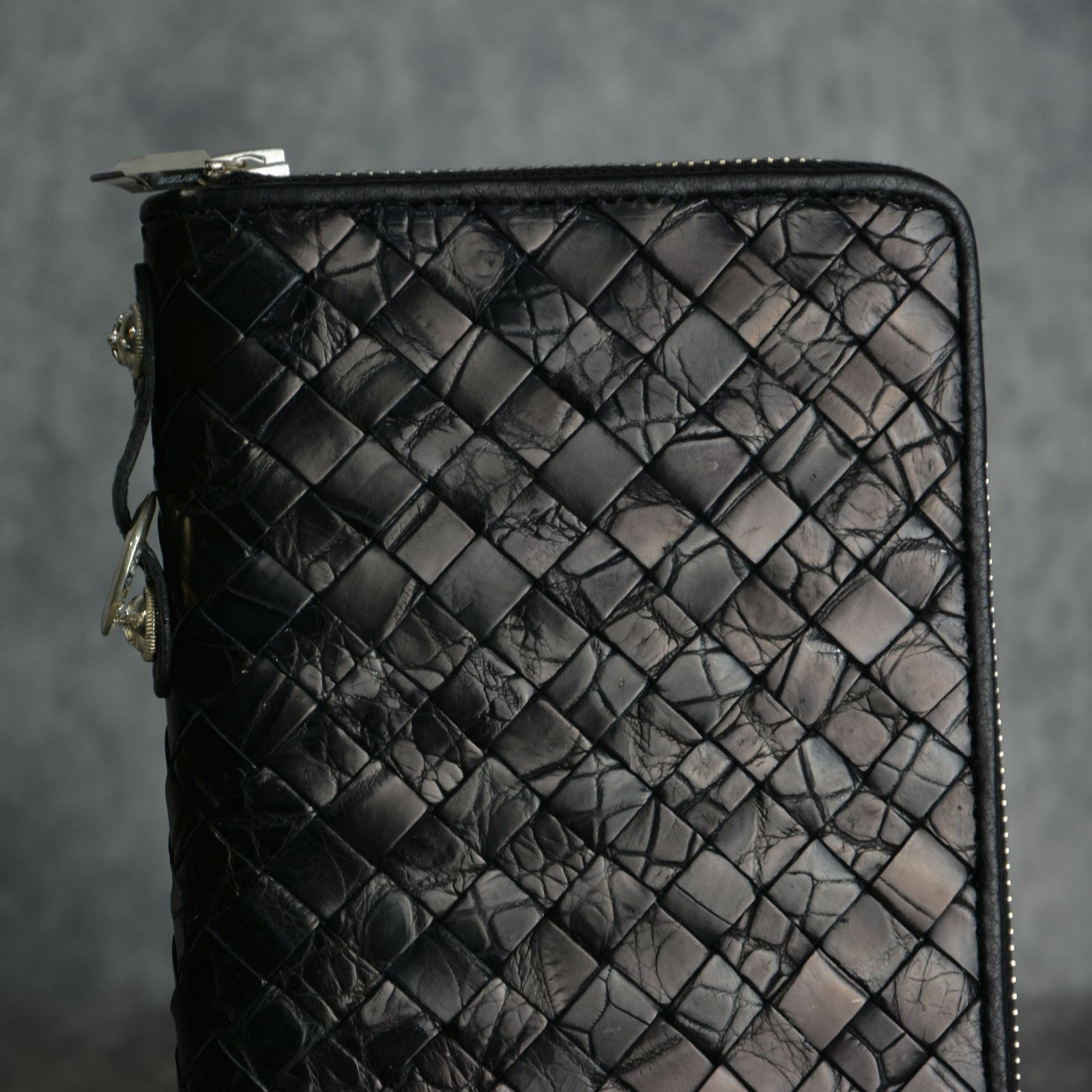 オイルクロコメッシュ ラウンドジップ財布 (BLACK)