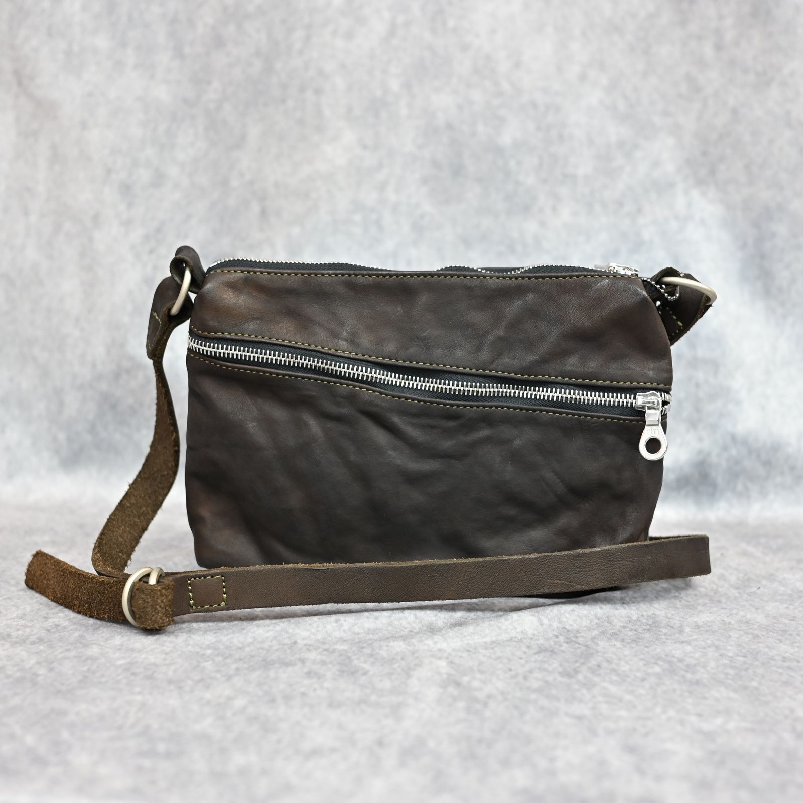 ジャパンダブルショルダー フルタンニン製品染め ショルダーバッグ （KHAKI） / 92-29