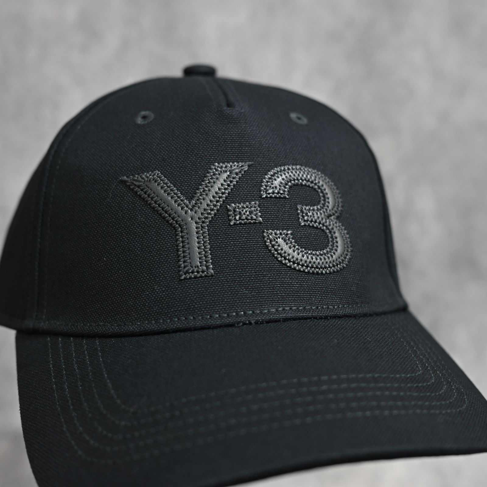Y-3 LOGO CAP （BLACK × BLACK） / ロゴ刺繡 キャップ （ブラック × ブラック）｜KT0567