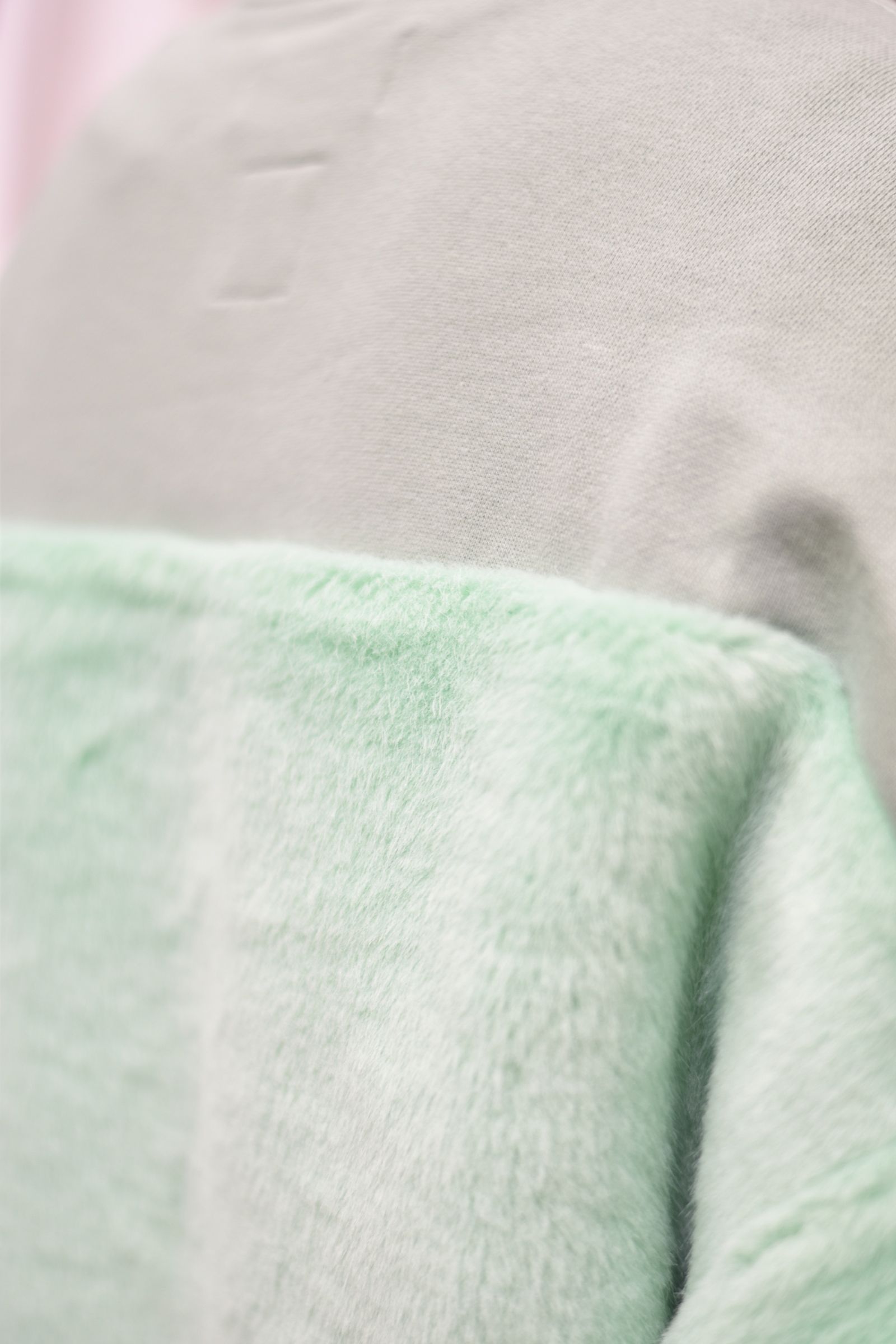 FAUX FUR SWEAT (MINT)
