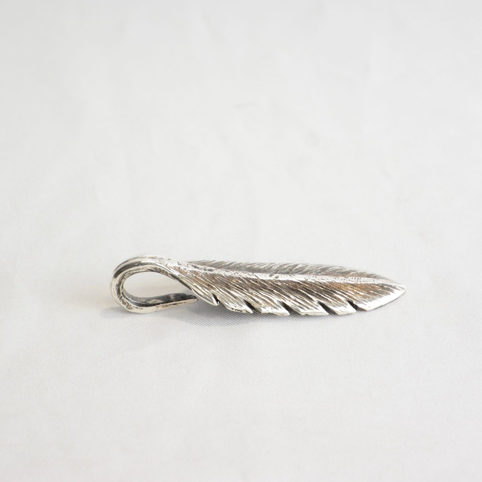 × JUNUEZONO FEATHER ONE （シルバー）