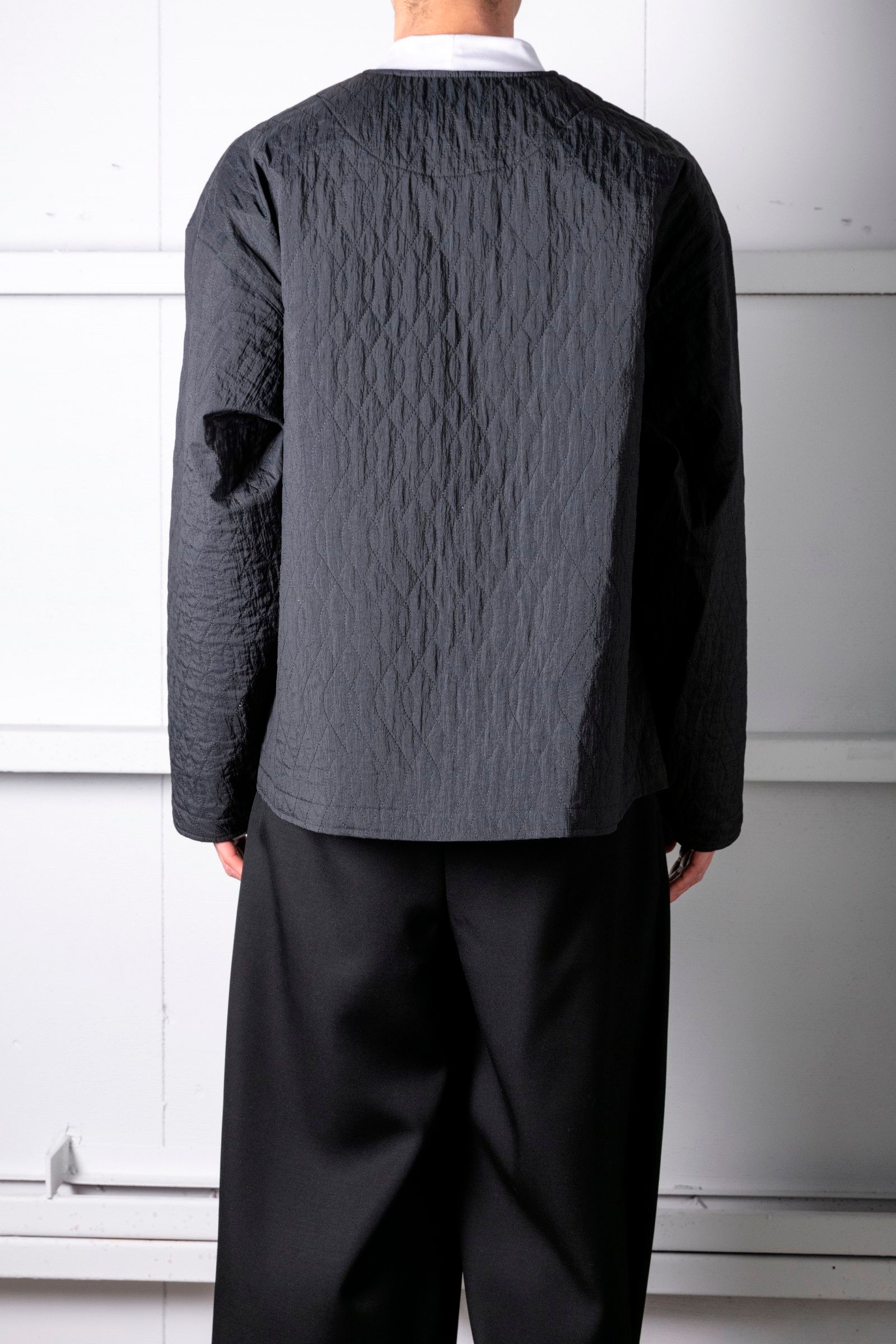quilting over blouson (BLACK)