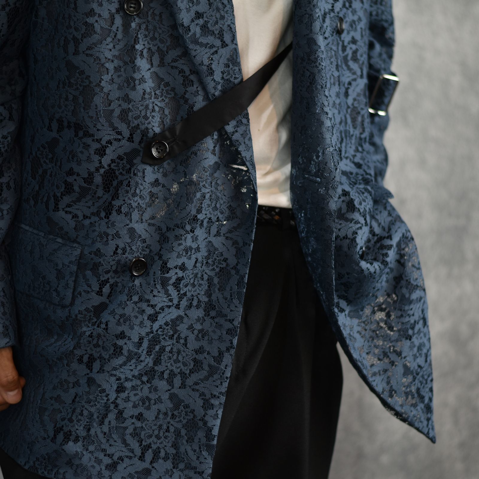 FLOWER LACE BONDAGE DOUBLE BREASTED JKT (BLUE)