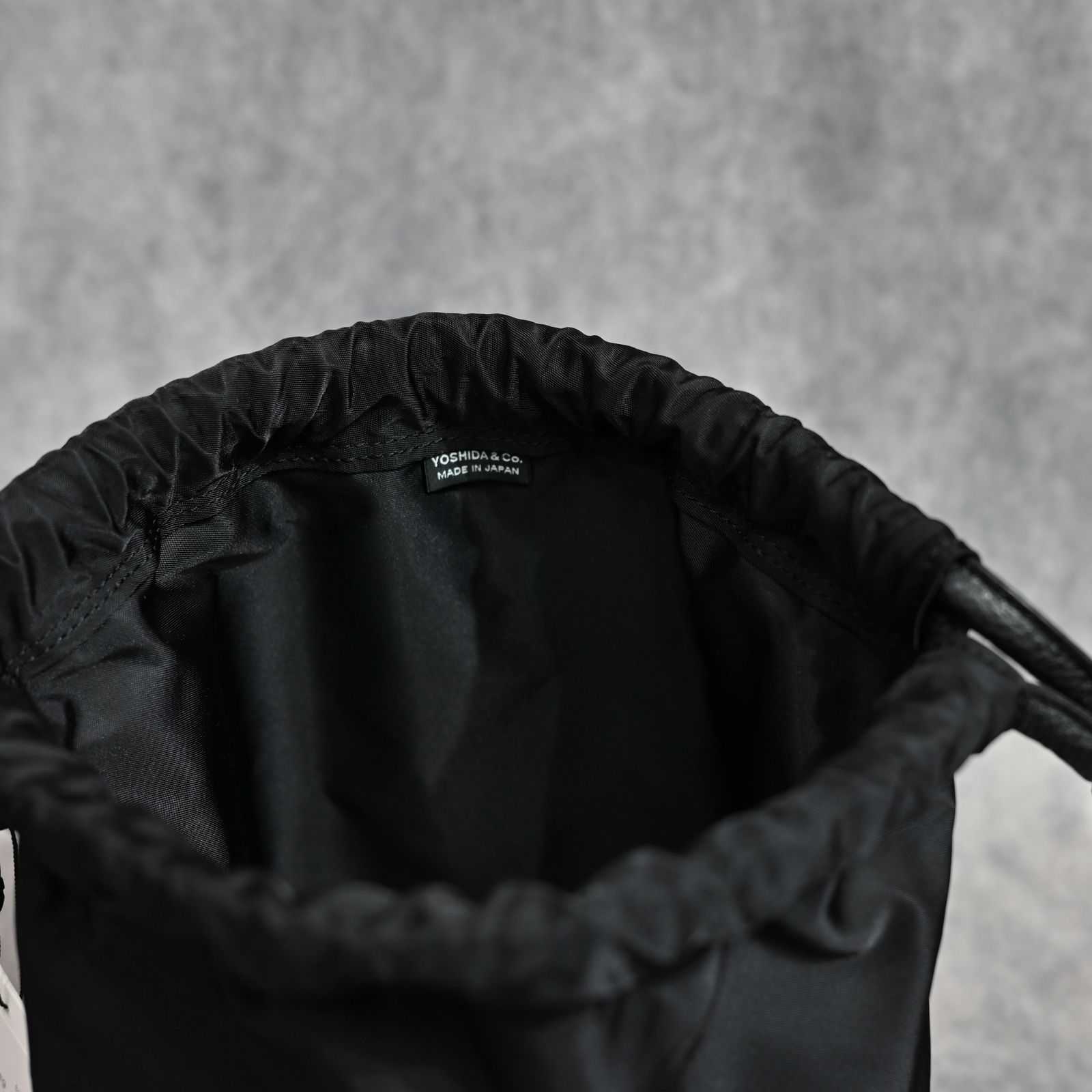 DRAWSTRING BAG （BLACK / ブラック）｜巾着バッグ｜2261-AC08