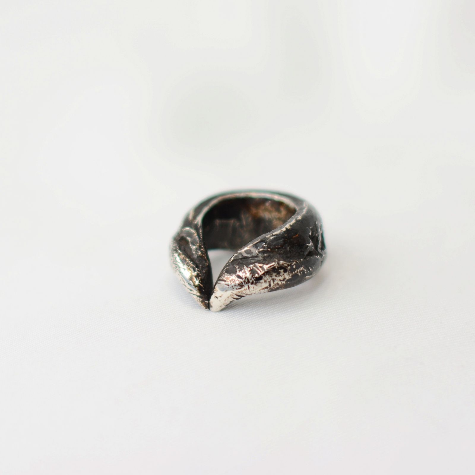 ISAMU KATAYAMA BACKLASH - × JUNUEZONO HORN RING （シルバー