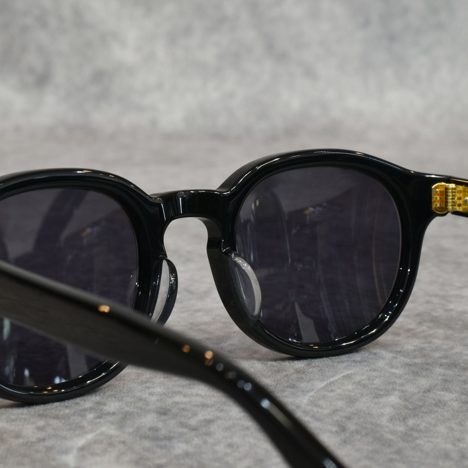 B/W TYPE GLASSES (BLACK / BLACK)｜ボストン/ウェリントン サングラス｜CL-25AW002G