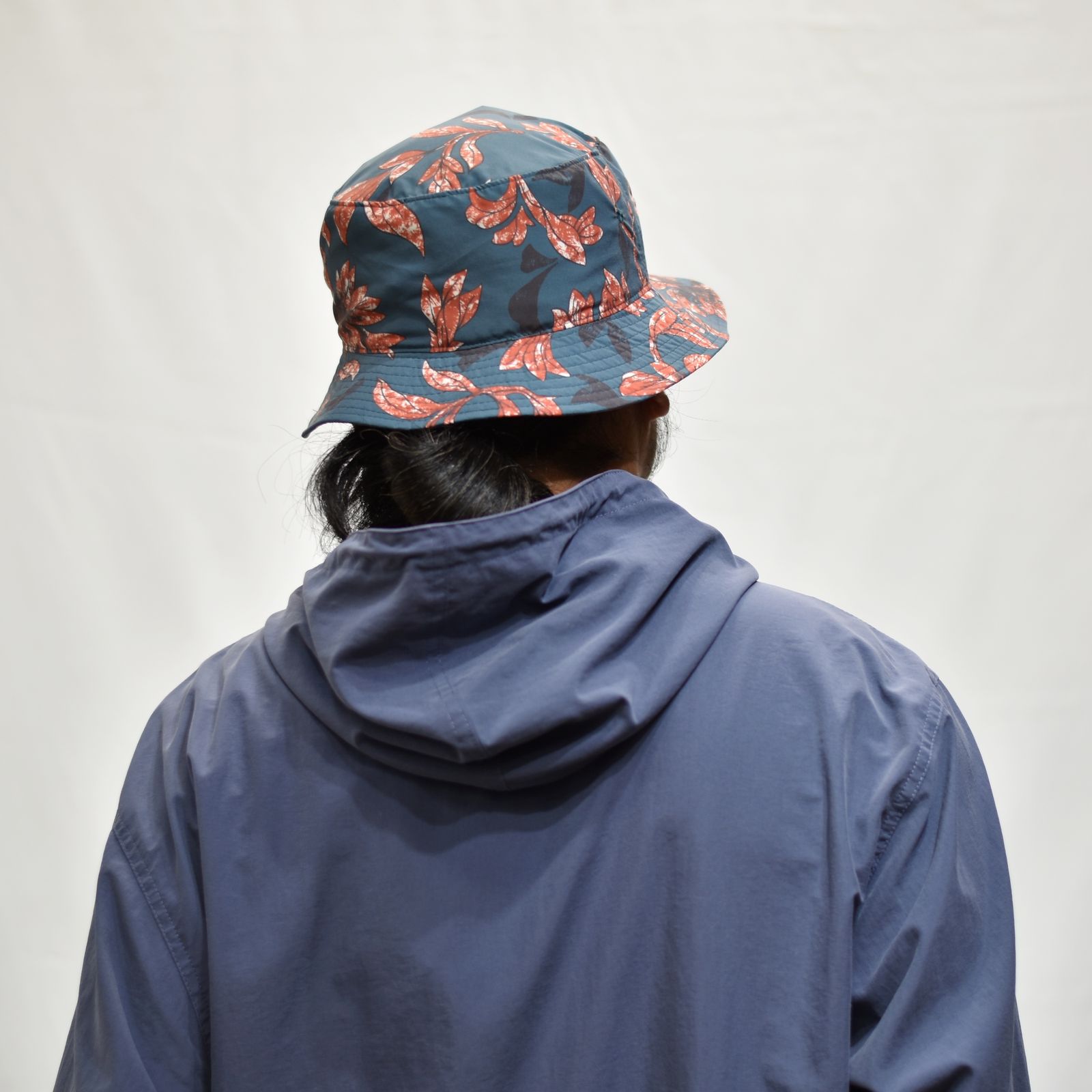 ALLOVER FLOWER PATTERN BUCKET HAT (EMERALD GREEN)