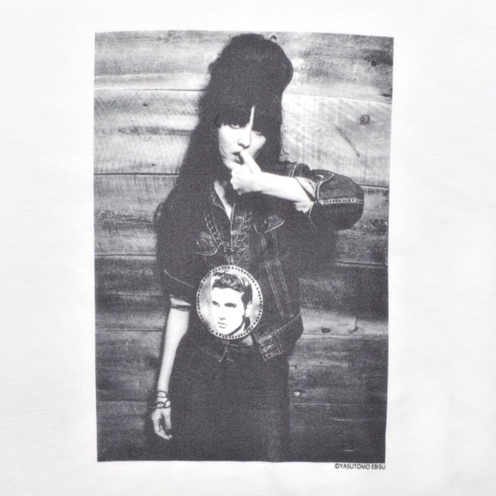 Stie-lo × Irina.L "Presley" T-SH （WHITE） / プリントTシャツ （ホワイト） 25MND-STL009