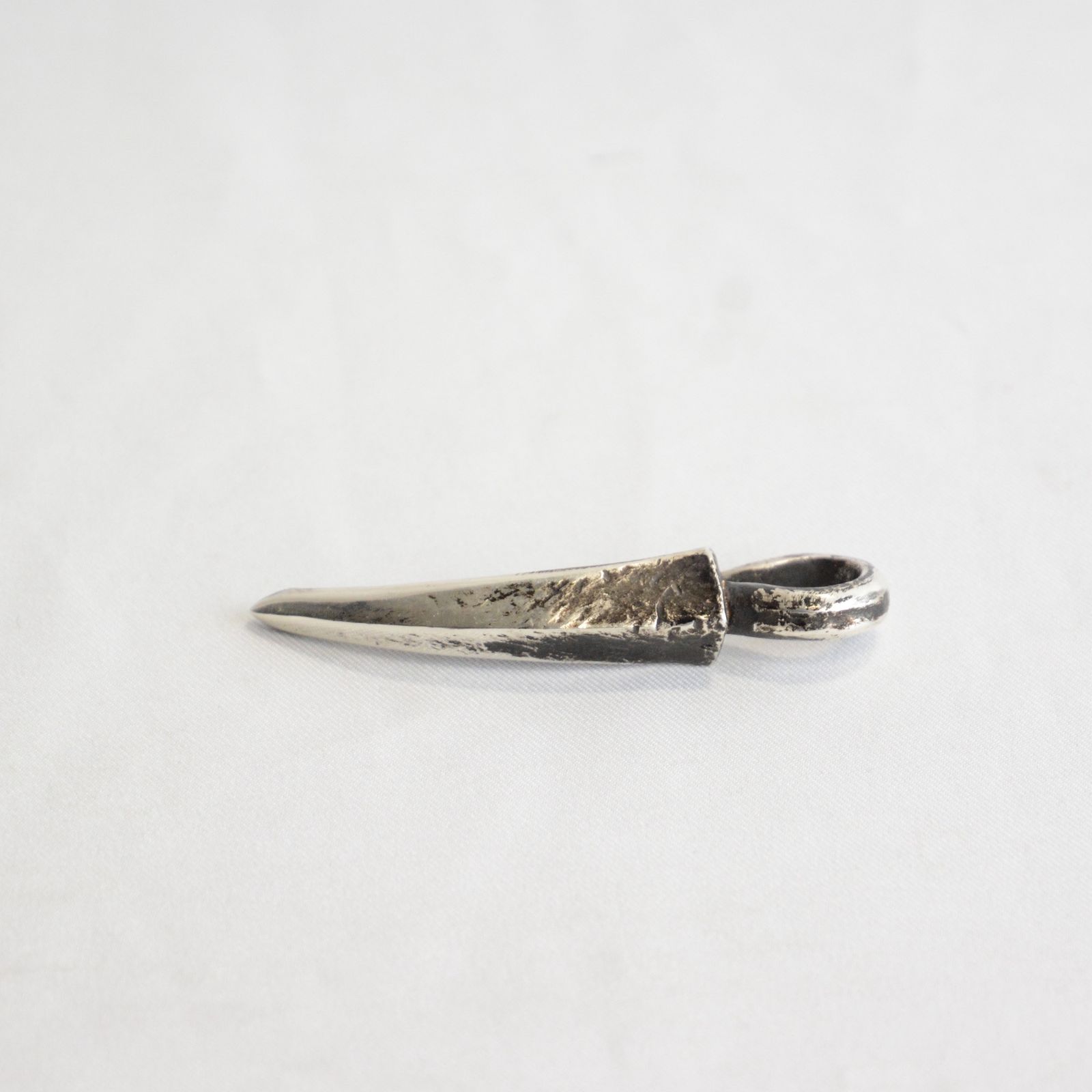 × JUNUEZONO TALON ONE NECKLACE （シルバー）