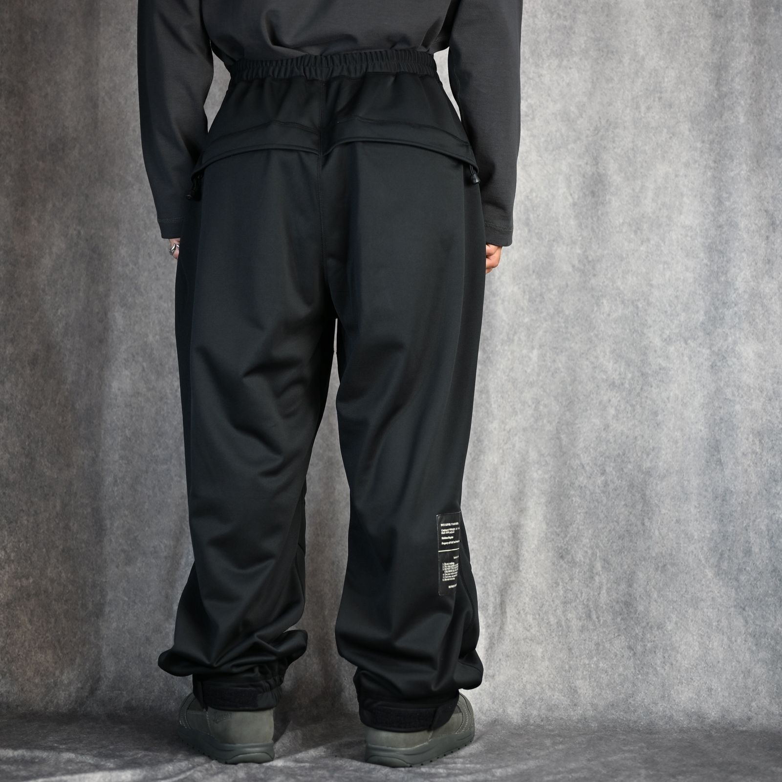 × WILD THINGS PANTS   (BLACK) - ナイロン パンツ （ブラック） 9242-CP01-008
