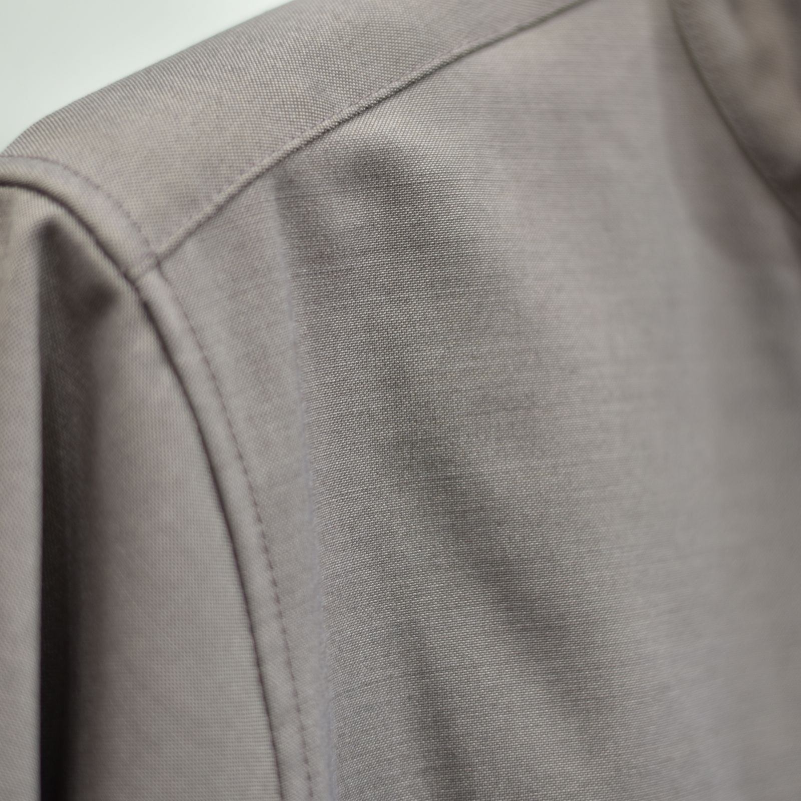 stand neck crevice shirt (AZUKI) / スタンドネック サイドスリット シャツ