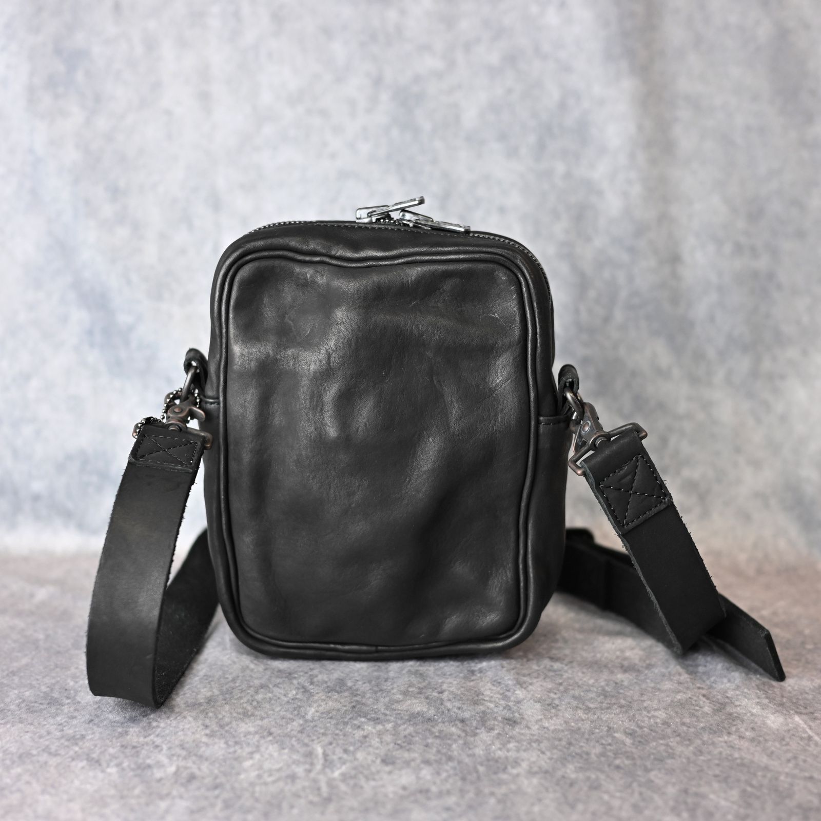 ジャパンダブルショルダー フルタンニン製品染め ショルダーバッグ （BLACK） 92-32