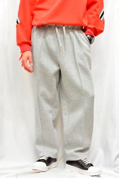 ”BONDING PLEATS PANTS