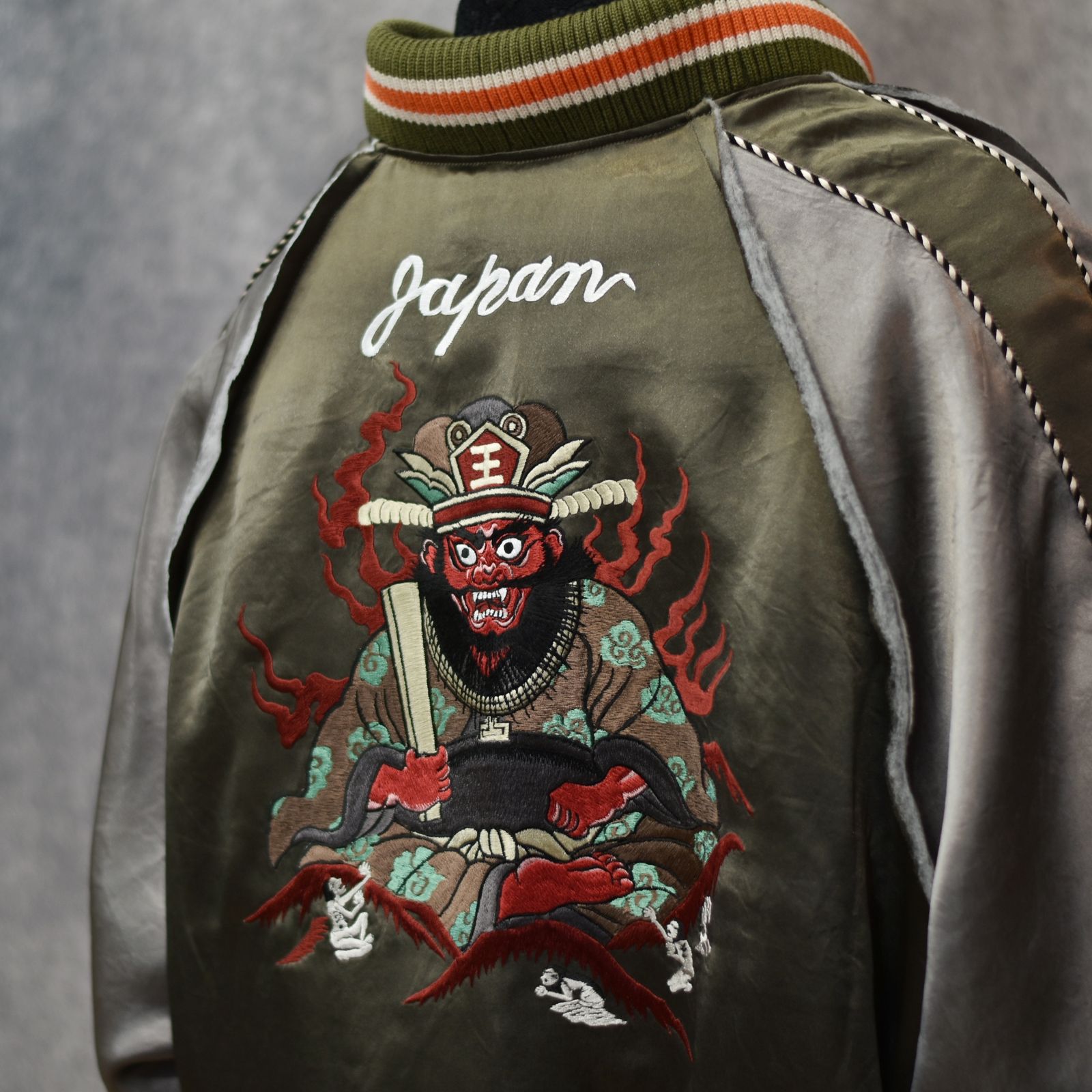 CROPPED YAMA KING EMBROIDERED SOUVENIR JKT (OLIVE)｜閻魔大王 スーベニアジャケット・スカジャン ショート丈・短丈｜PD25AW02