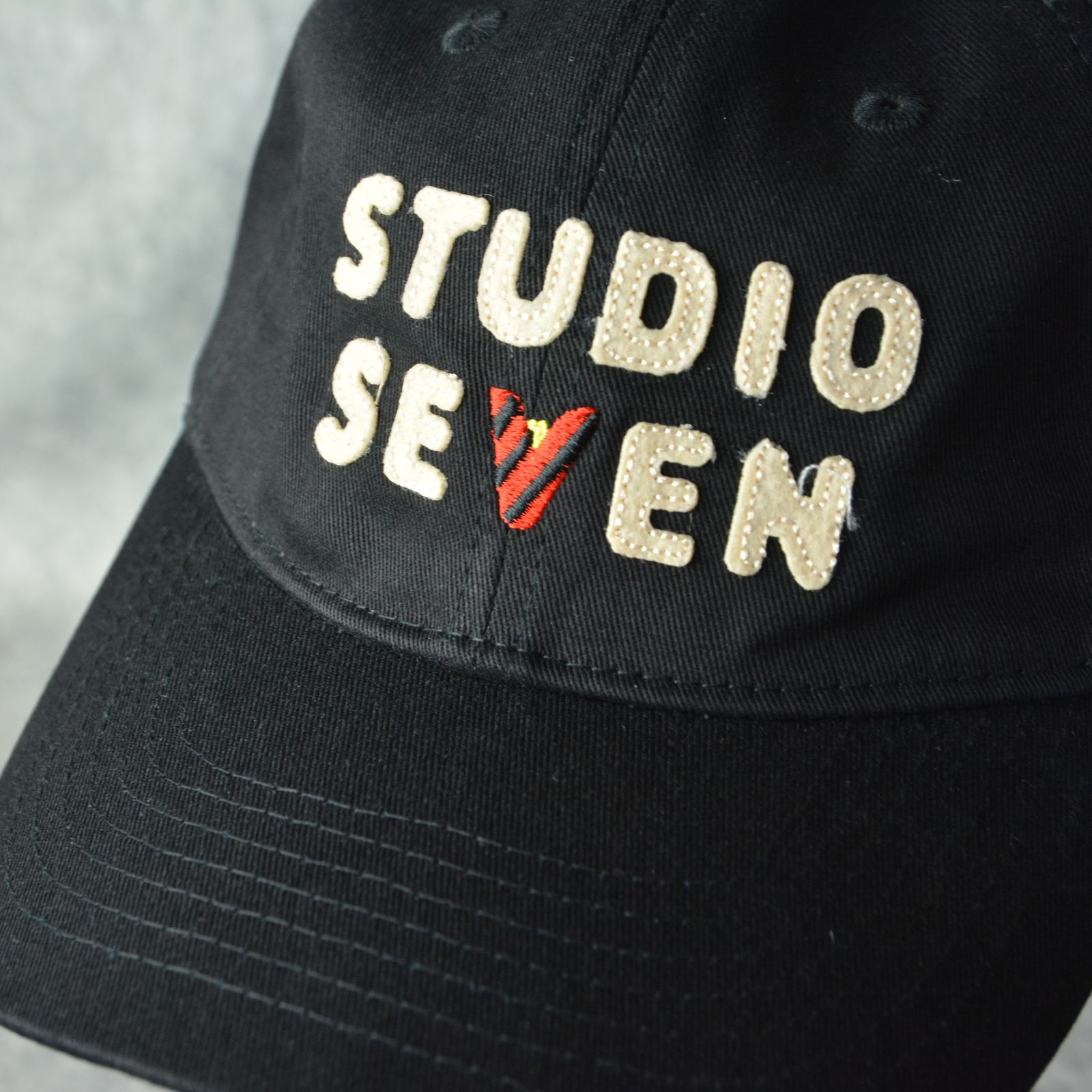 V Flower Logo Cap （BLACK） / フラワーロゴ キャップ （ブラック）