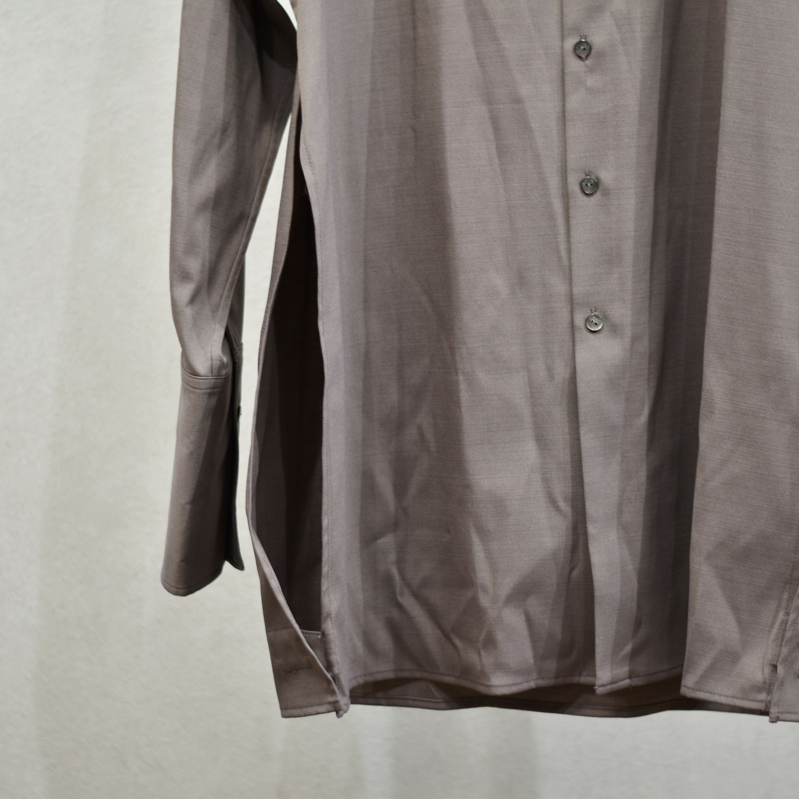 stand neck crevice shirt (AZUKI) / スタンドネック サイドスリット シャツ