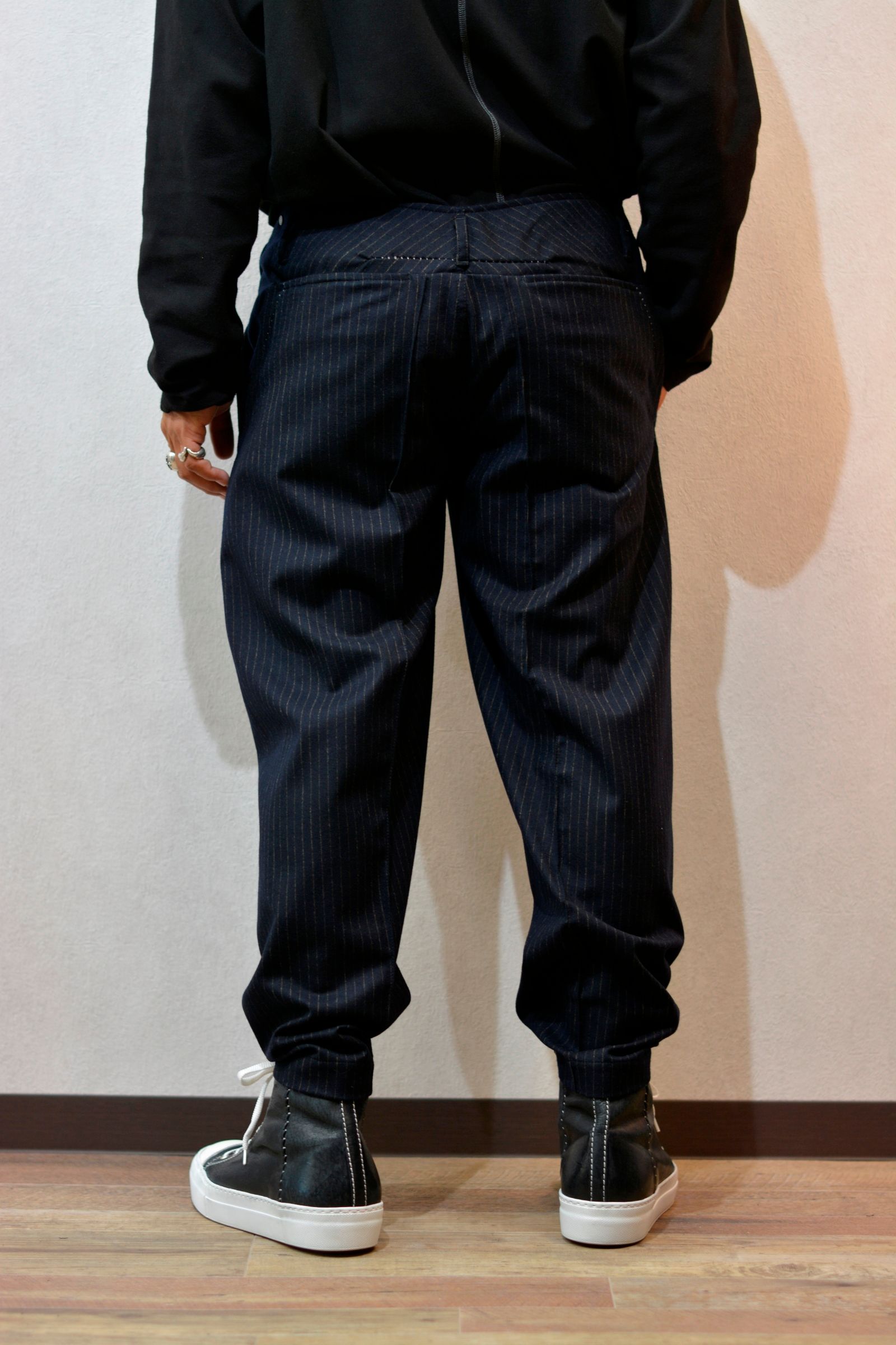 PANTS WIDE WITH BUTTONS"