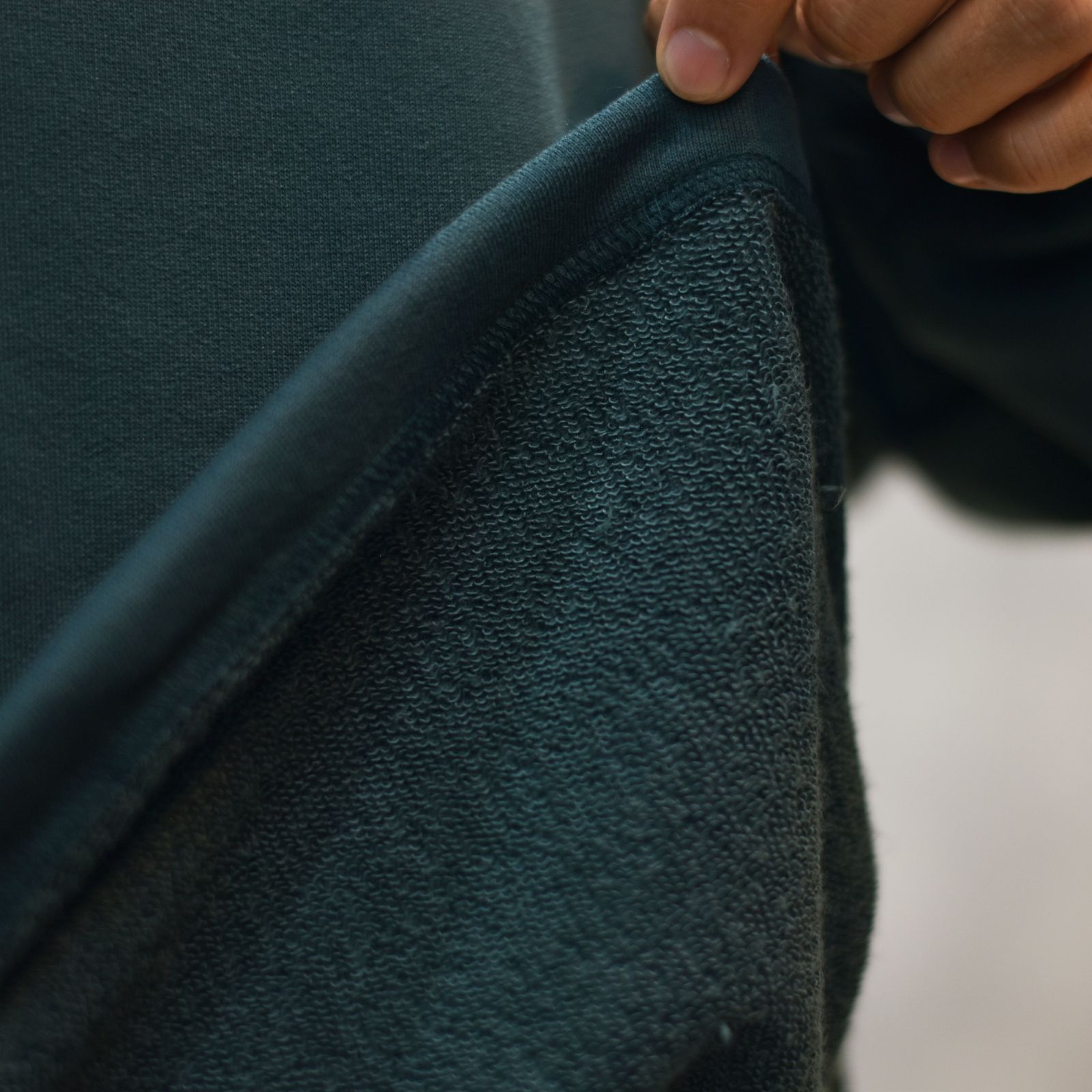 AEROKNOT® CALEE NATINAL LOGO DROP L/S TEE (CHARCOAL GREEN)｜機能素材 エアロノット ロングスリーブ Tシャツ｜CL-25AW004