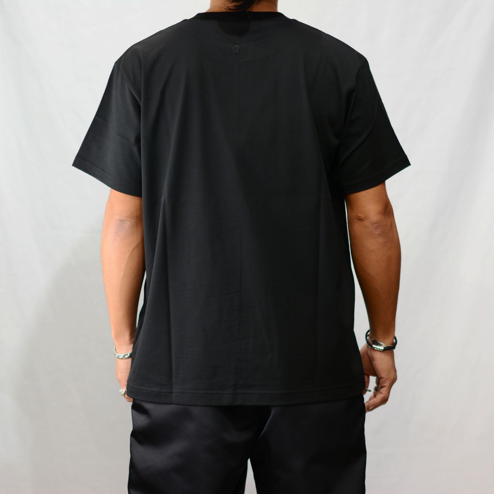 Zip t-shirt (BLK)