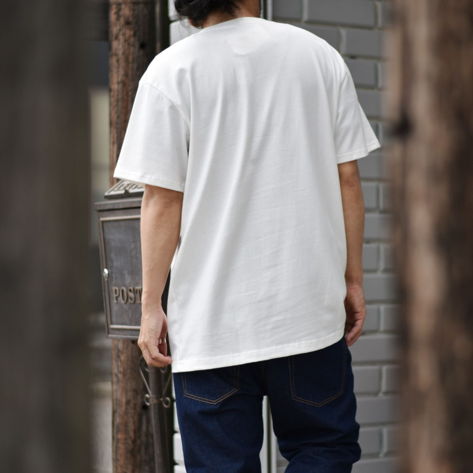 DYING TO SAY SOMETHING T‐SHIRT (WHITE) / プリントTシャツ