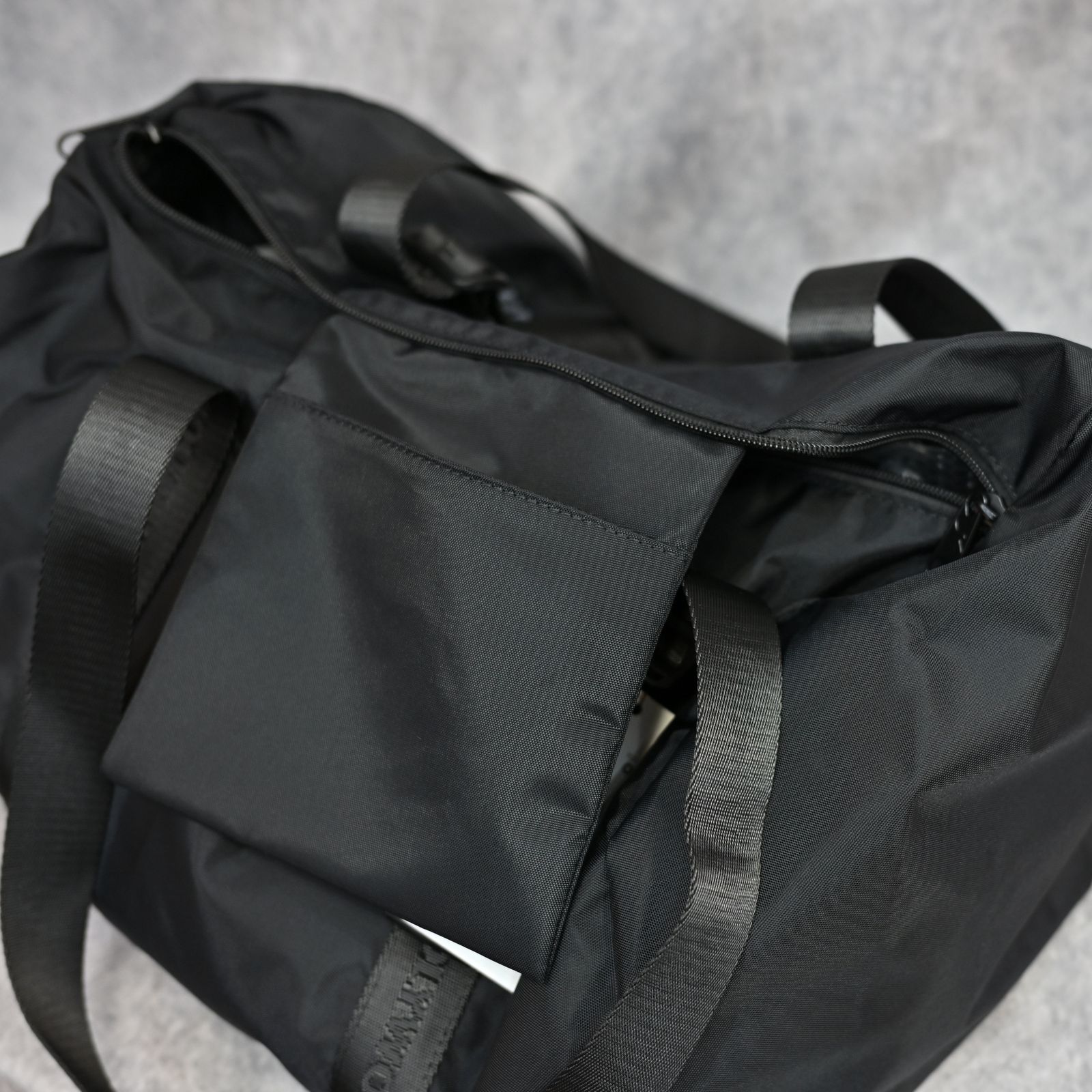 × OUTDOOR PRODUCTS BARREL BAG （BLACK）｜2252-AC05