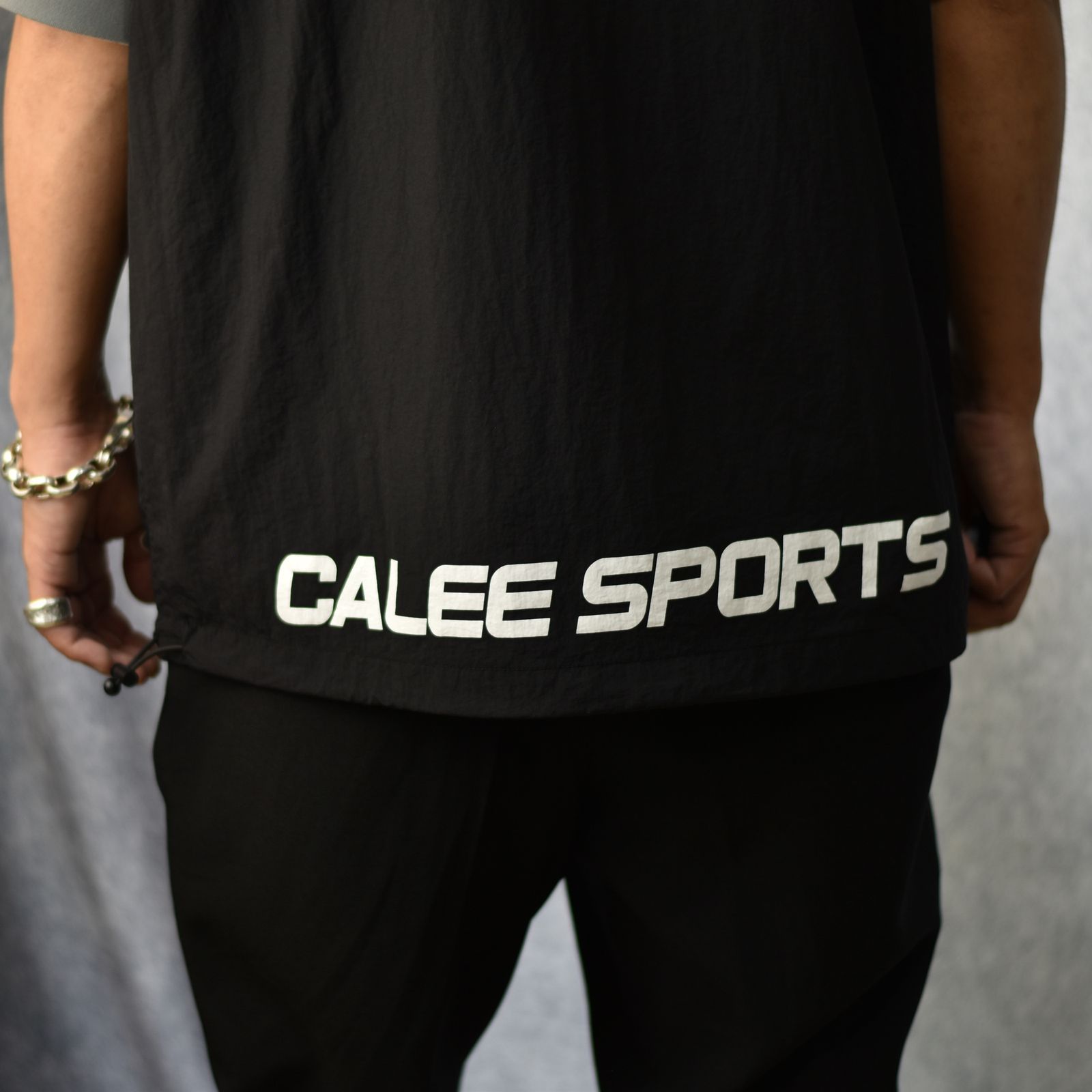 × NFL RAIDERS S/S NYLON GAME SH (BLACK) / ナショナル・フットボール・リーグ ラスベガス・レイダース 半袖 ナイロン ゲームシャツ
