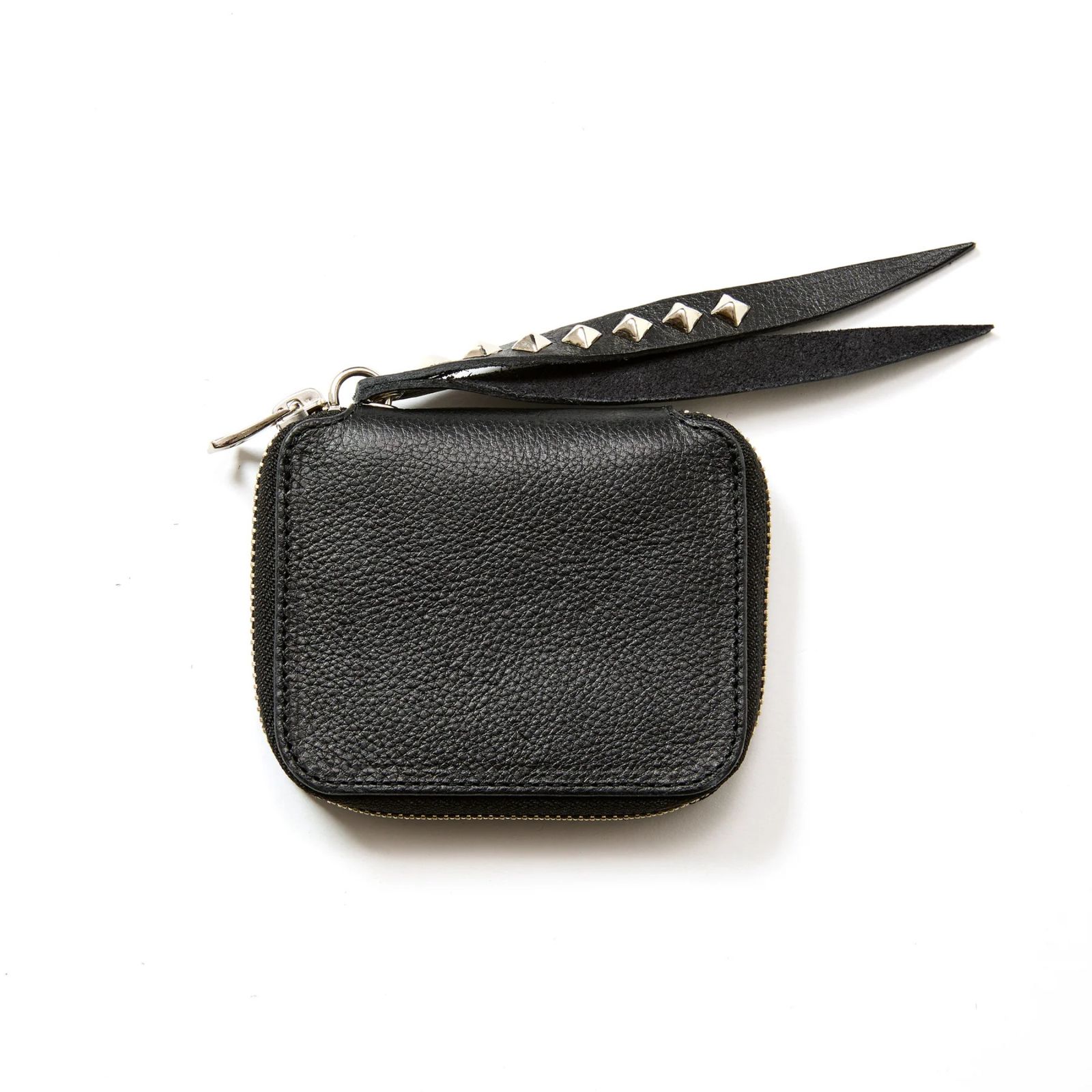 PLANE LEATHER ZIP MULTI WALLET ＜STUDS CHARM＞ (BLACK)｜プレーン レザー ラウンドジップ マルチウォレット 二つ折り財布 ＜スタッズチャーム＞｜CL-25AW019LE