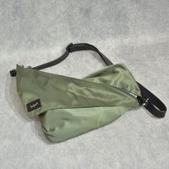 DRAPE SHOULDER (KHAKI) / ナイロン バッグ （カーキ） DK-I35-830-1-02