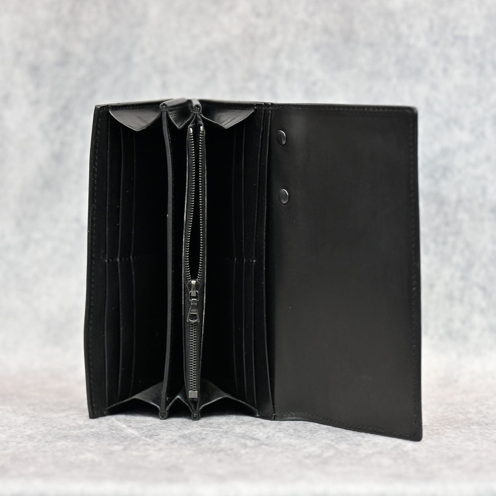 GUIDI CALF WHITE TANNING “Vitello Lucido” LONG WALLET （BLACK）｜カーフ 白鞣し 財布｜889-09