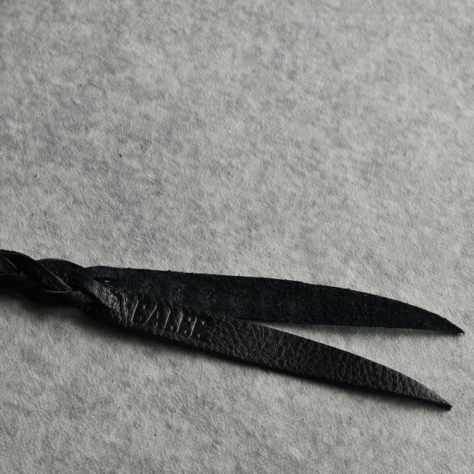 STUDS & KNITTING LEATHER SHORT KEY RING ＜TYPE A＞ (BLACK/BLACK) / スタッズレザー 編み込みレザー ショートタイプ キーリング キーホルダー