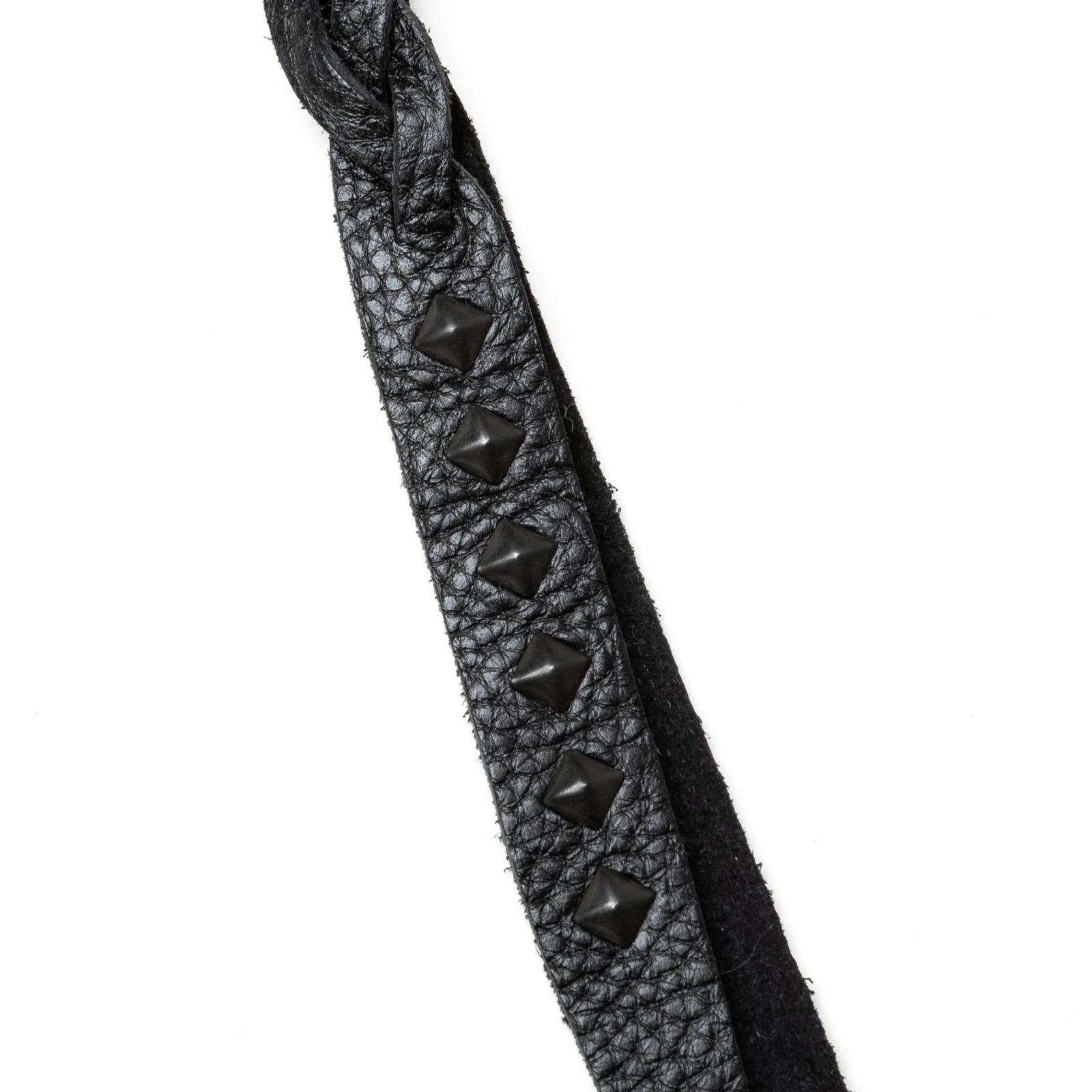 STUDS & KNITTING LEATHER SHORT KEY RING ＜TYPE A＞ (BLACK/BLACK) / スタッズレザー 編み込みレザー ショートタイプ キーリング キーホルダー