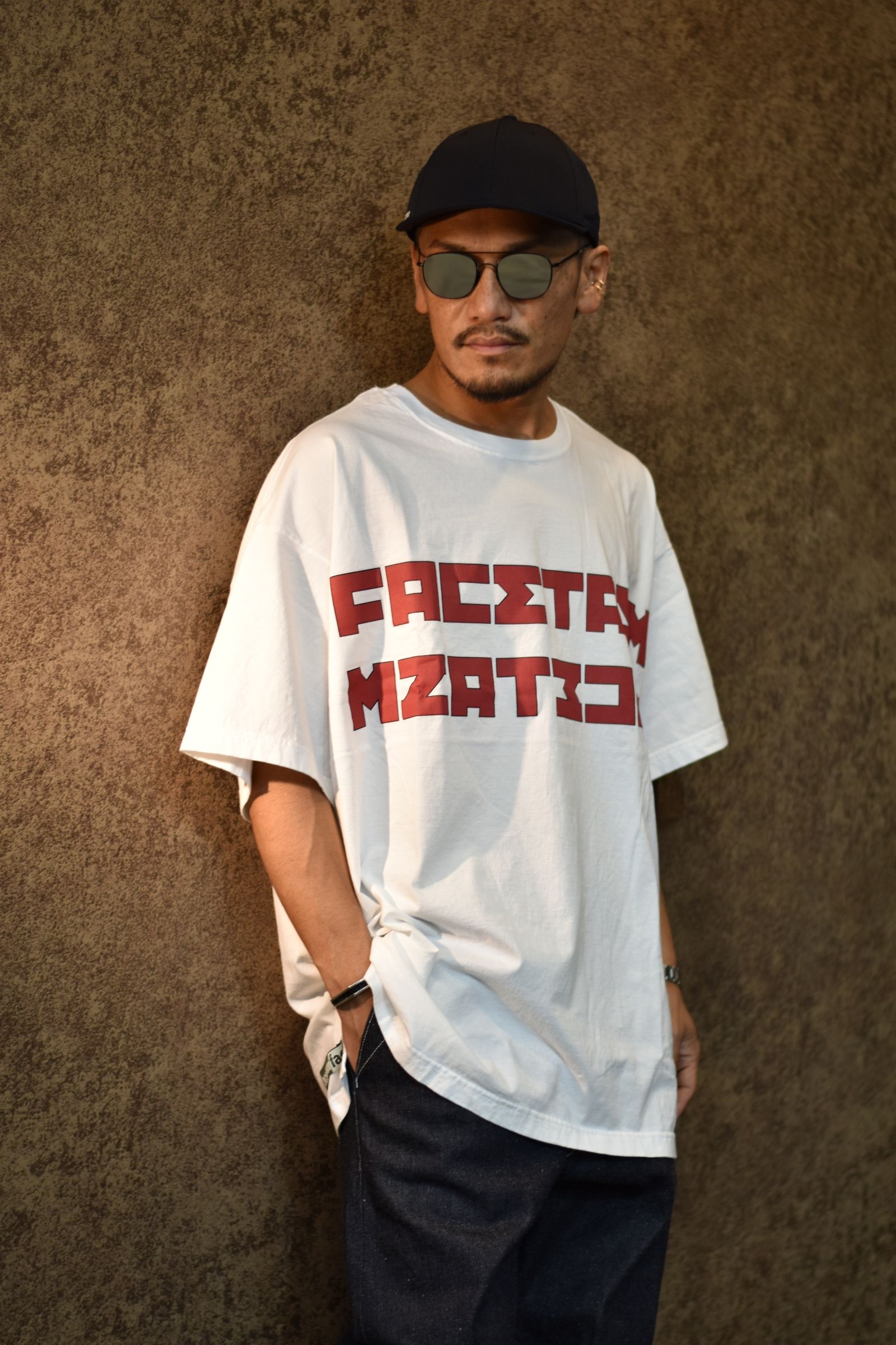 SOCCER LOGO BIG TEE (WHITE)