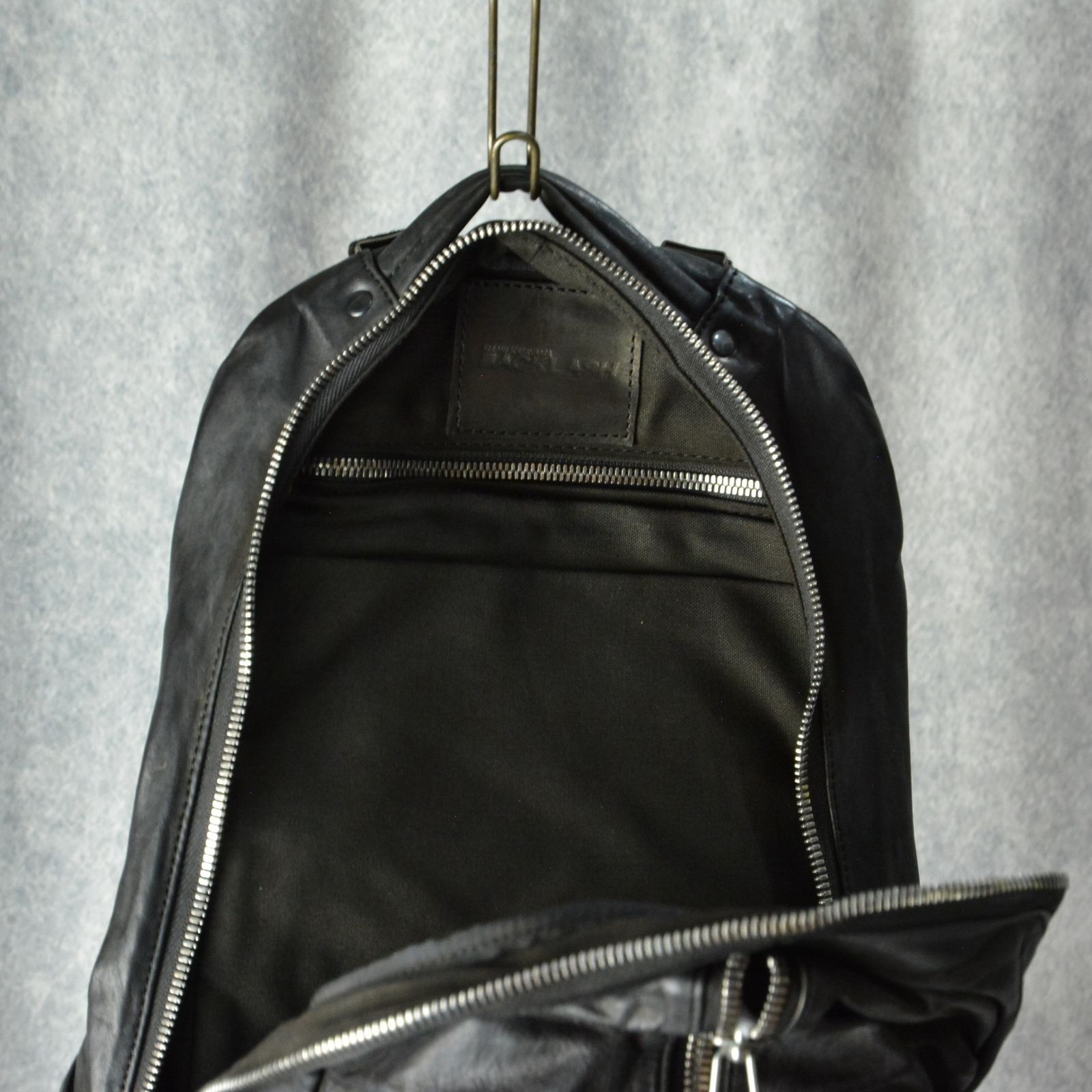イタリーショルダー製品染め 0.8mm リュック （BLACK / ブラック）