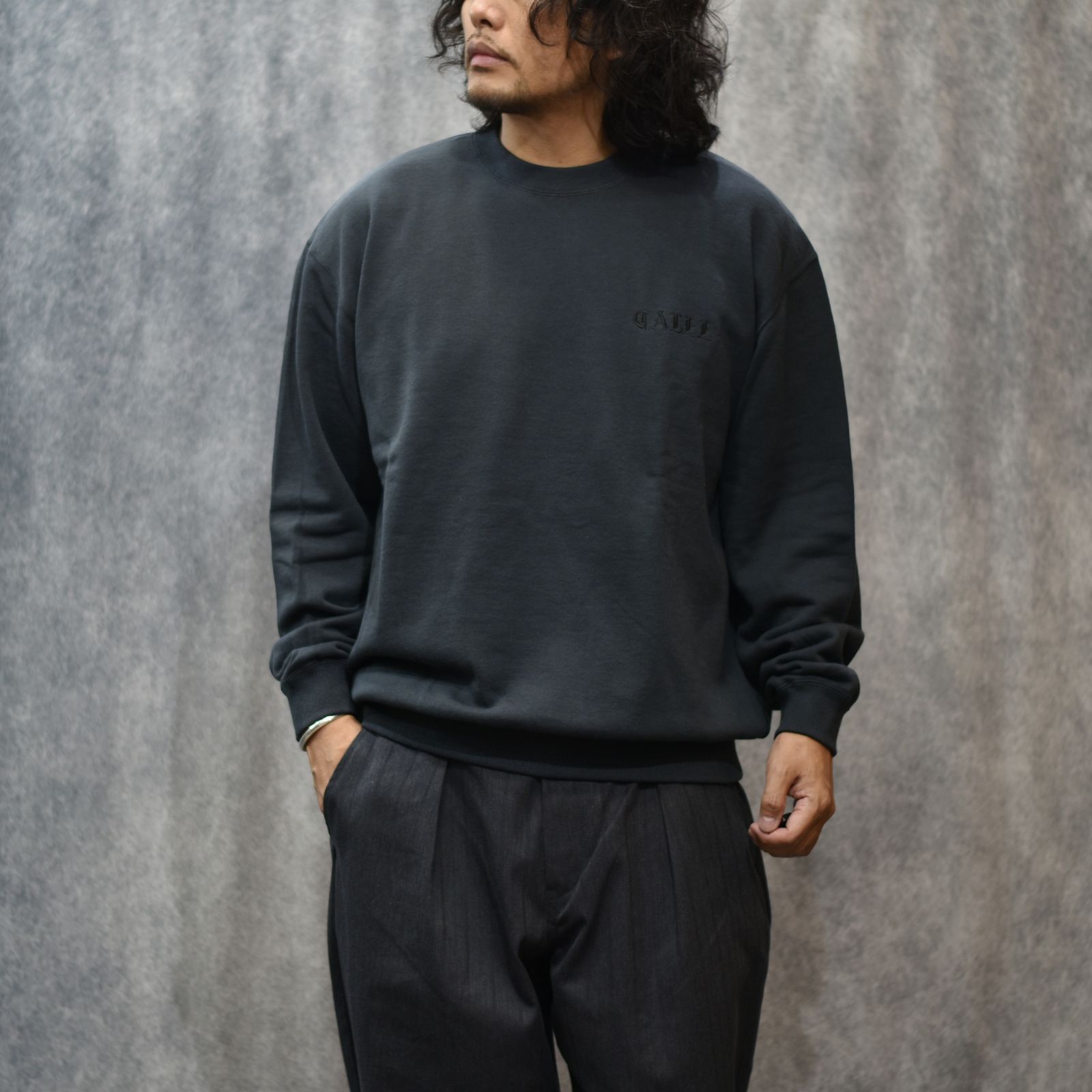 SYNDICATE RETRO WESTERN GIRL CREW NECK SW (CHARCOAL)｜クルーネック スウェット トレーナー｜CL-25AW029