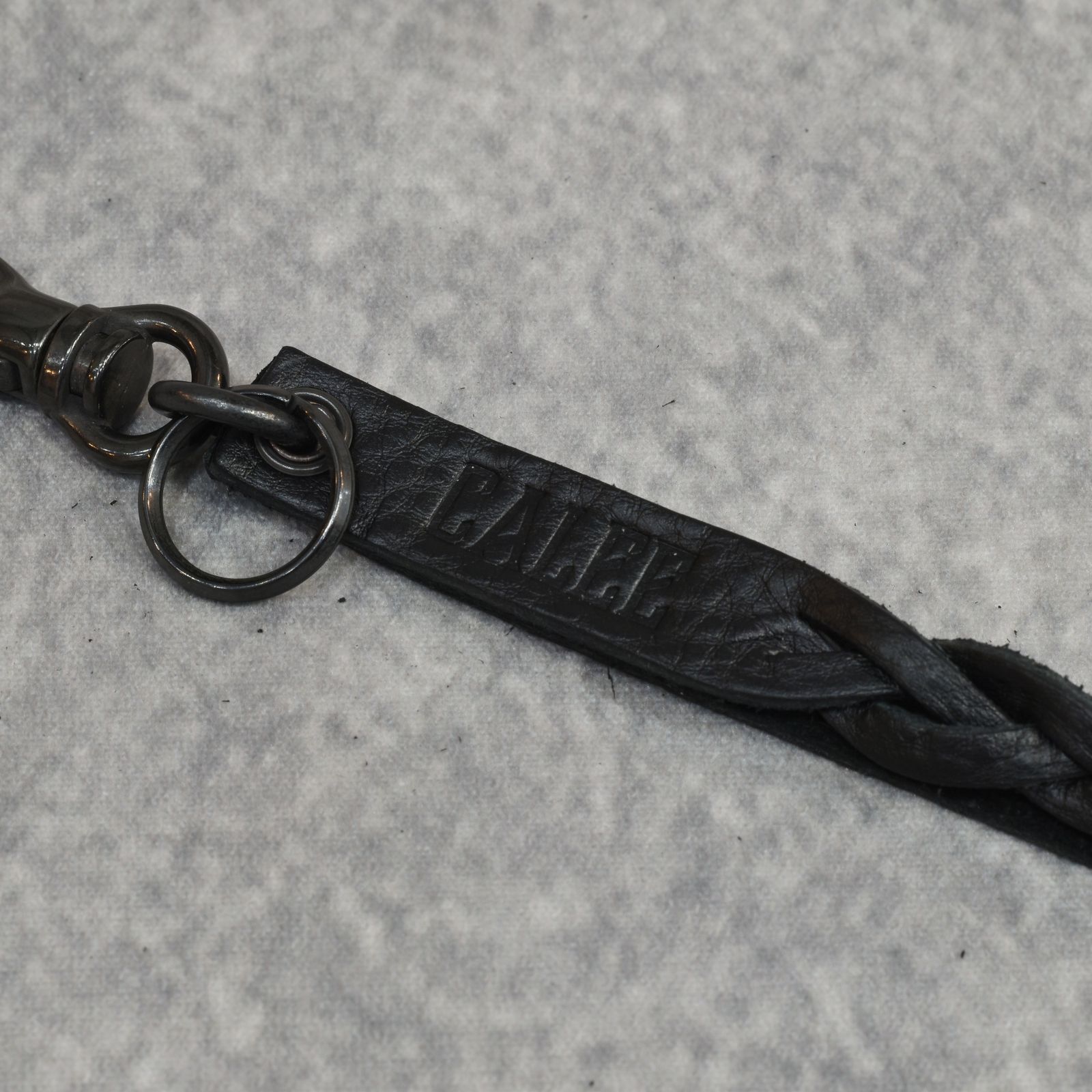STUDS & KNITTING LEATHER LONG KEY RING ＜TYPE B＞ (BLACK/BLACK) / スタッズレザー 編み込みレザー ロングタイプ キーリング キーホルダー