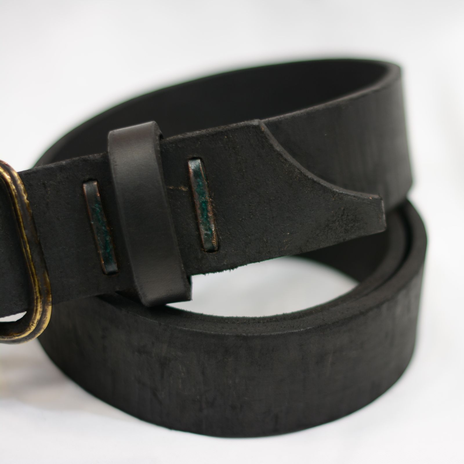 "HANDGRAVING LEATHER BELT"