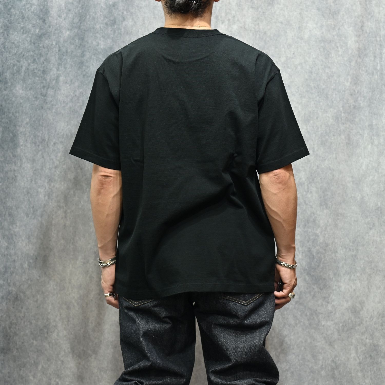Too Much beauty TEE （BLK） プリント Tシャツ （ブラック）｜MDFBF08402