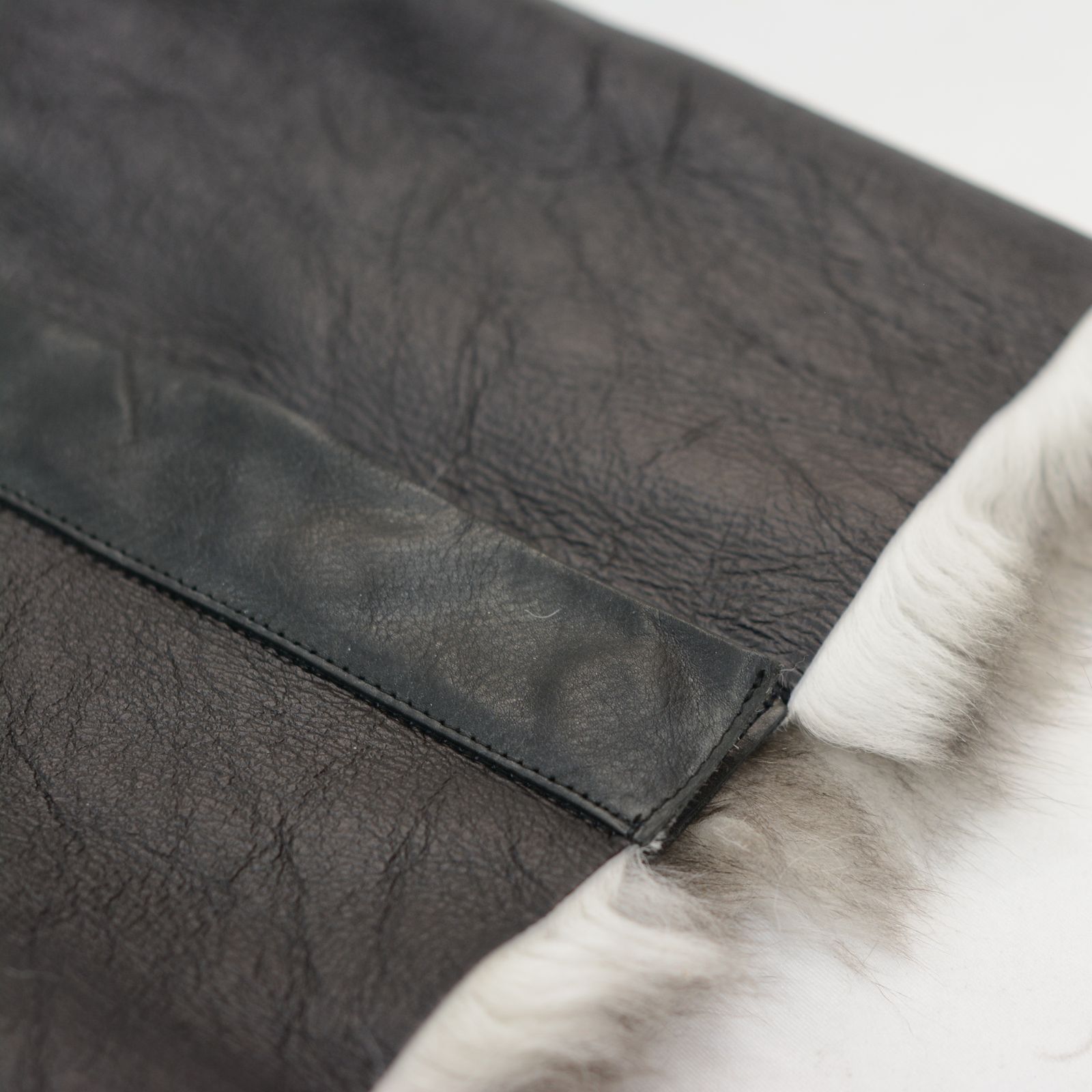 SHEEP SHEARLING NECK WARMER"