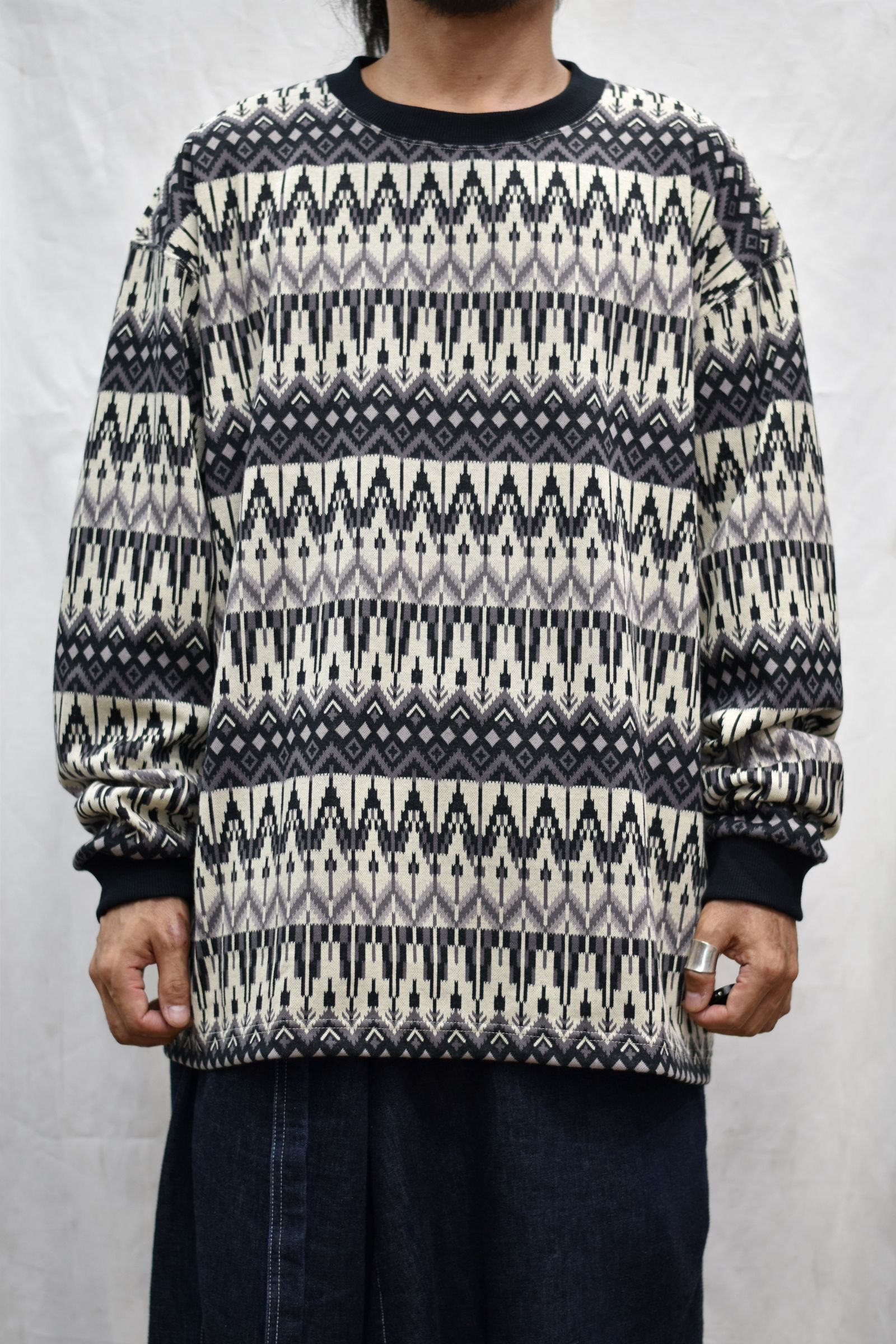 JACQUARD BORDER DROP SHOULDER L/S CUTSEW (BLACK)