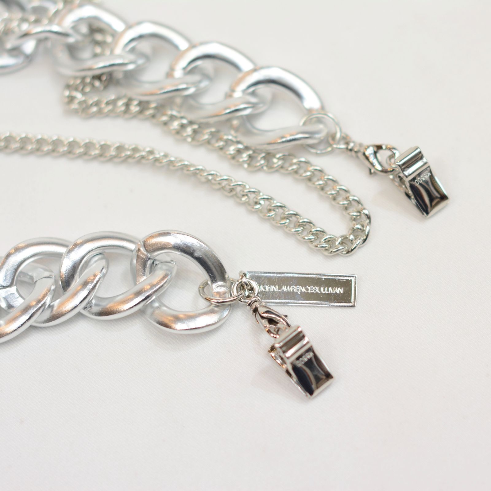 JOHNLAWRENCESULLIVAN - MIX CHAIN MASK HOLDER