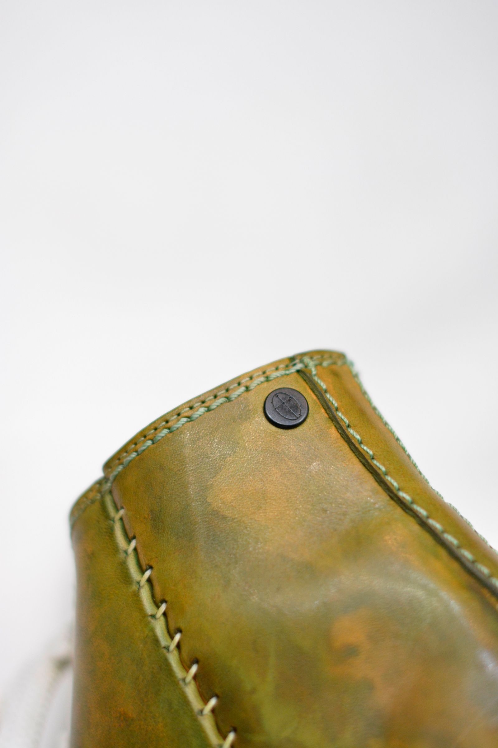 HORSE LEATHER HI-CUT SNEAKER